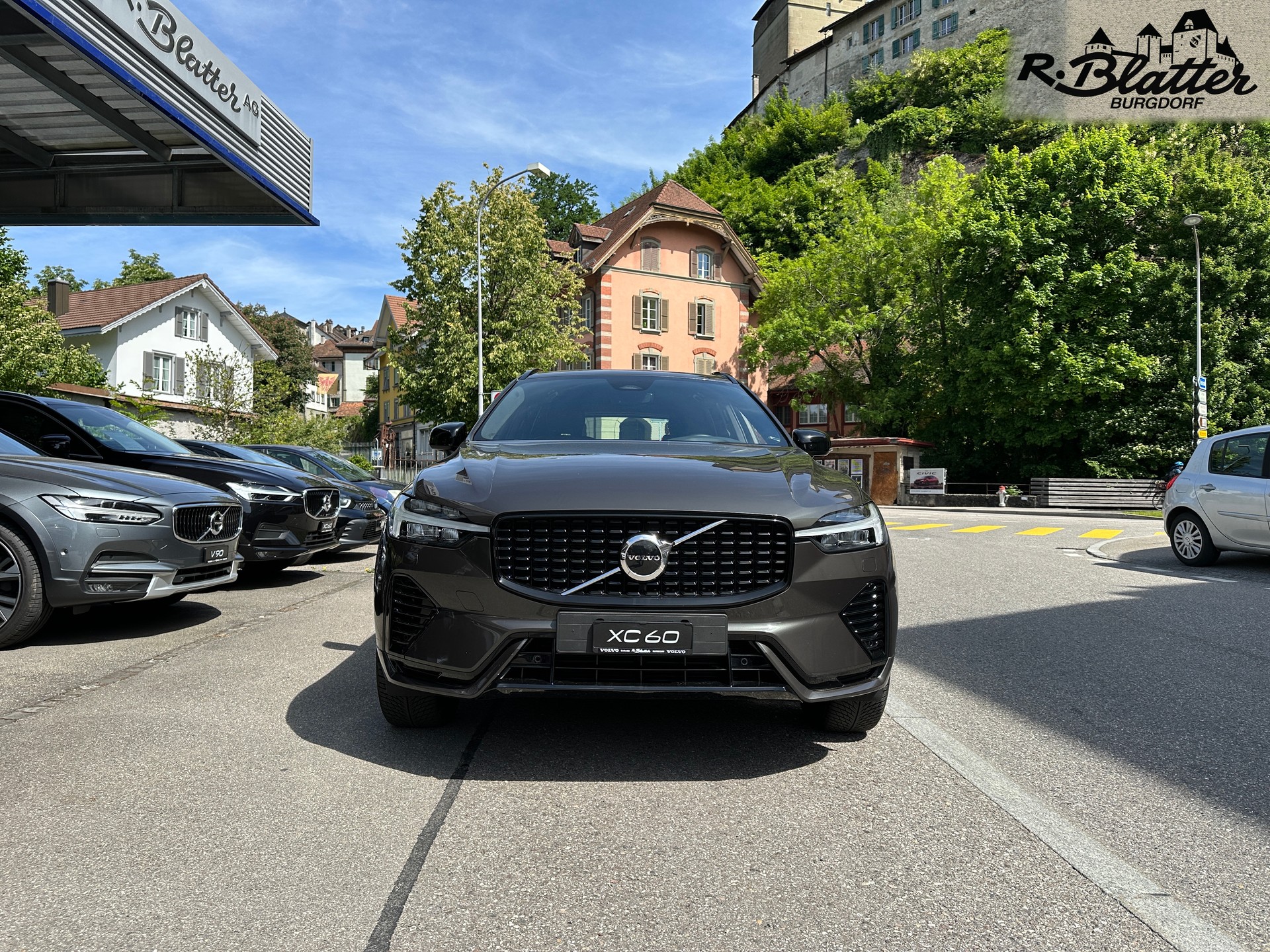 VOLVO XC60 B5 Diesel Mild Hybrid AWD R-Design Geartronic-showroom-element-1