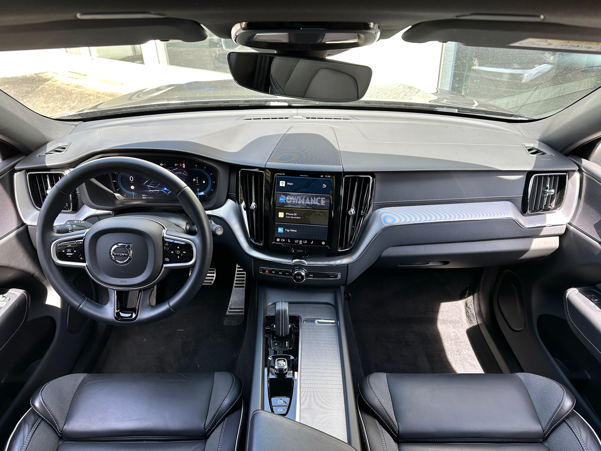 VOLVO XC60 B5 Diesel Mild Hybrid AWD R-Design Geartronic-image-7