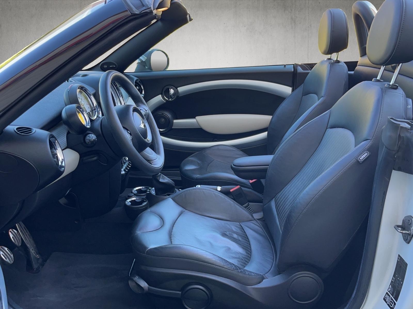 MINI Cooper S Roadster-image-9