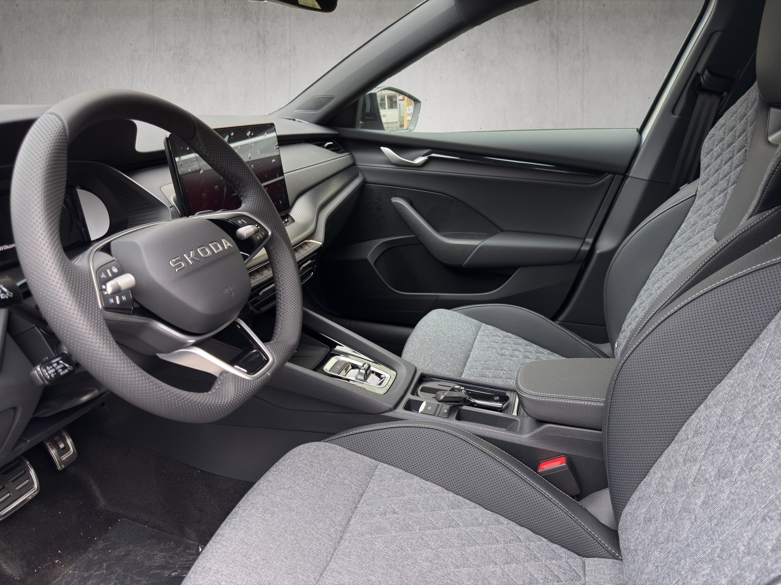 SKODA Octavia Combi 2.0 TSI DSG Sport Line 4x4-image-3