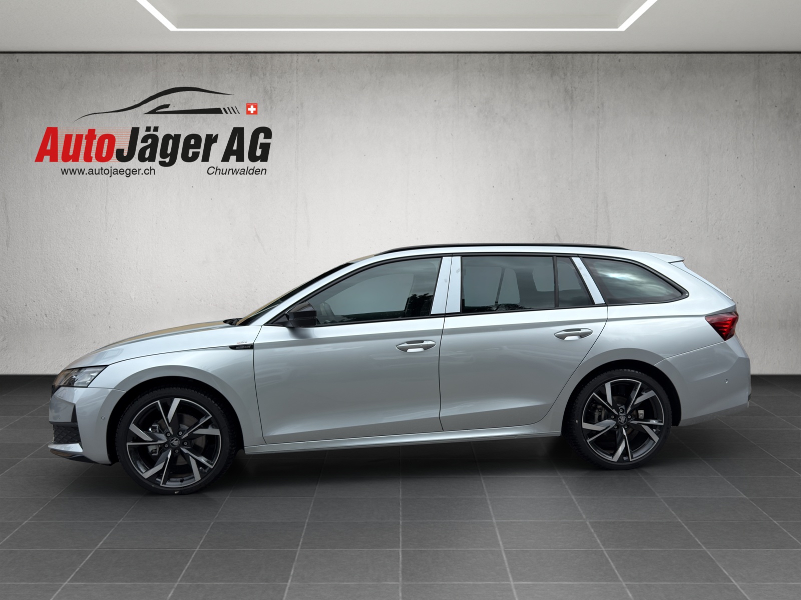 SKODA Octavia Combi 2.0 TSI DSG Sport Line 4x4-image-2
