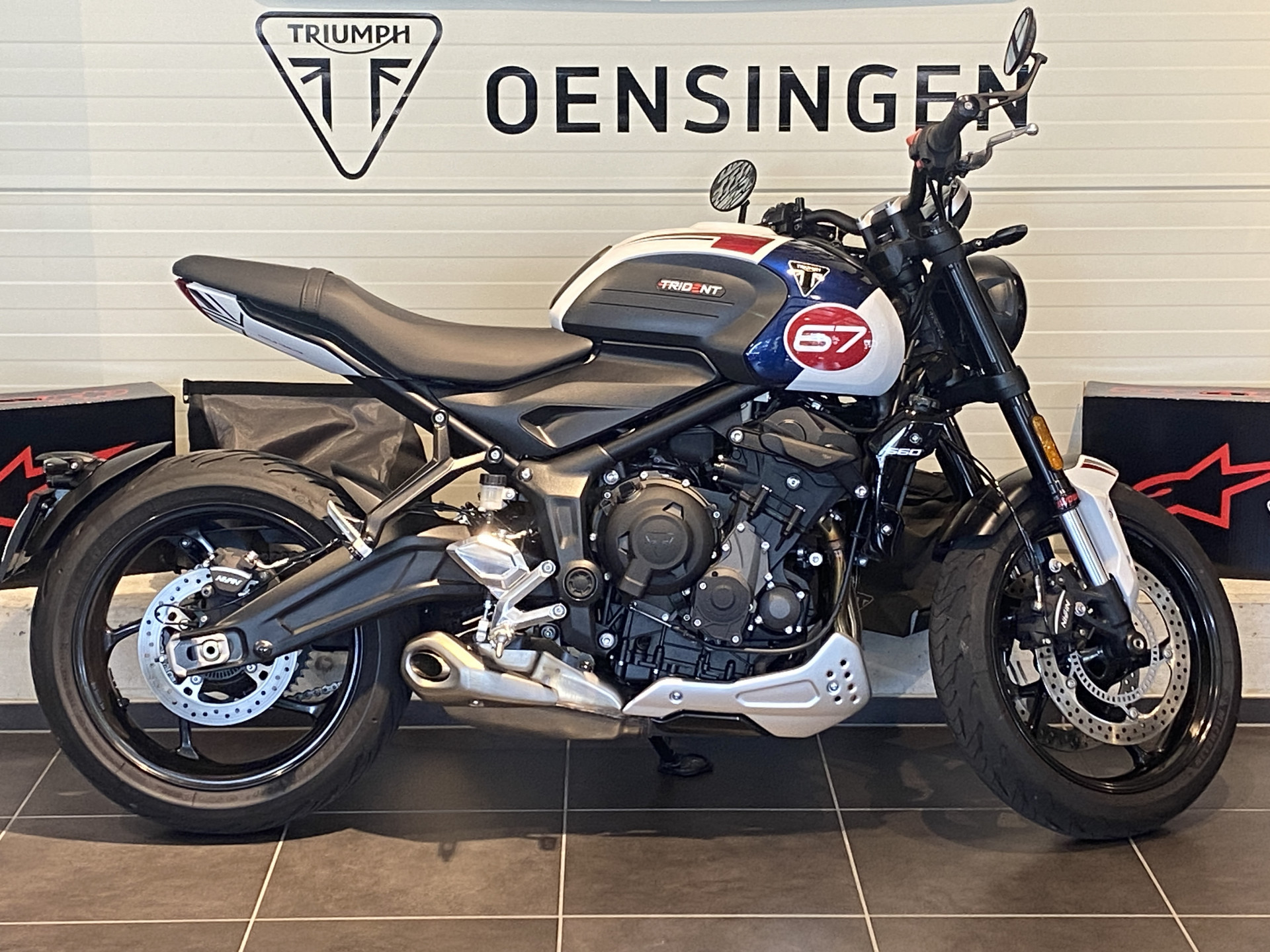 TRIUMPH Trident 660 Triple Tribute Edition-image-3