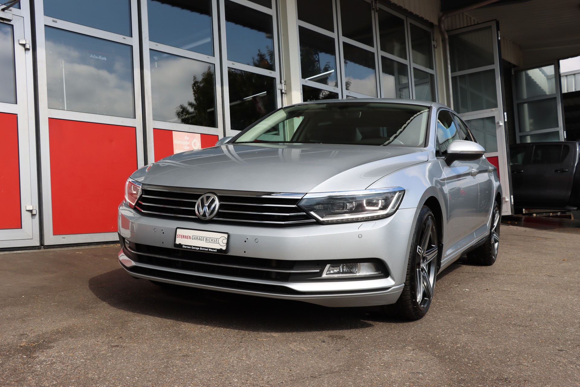 VW Passat 2.0 TDI BMT Comfortline DSG-showroom-element-1