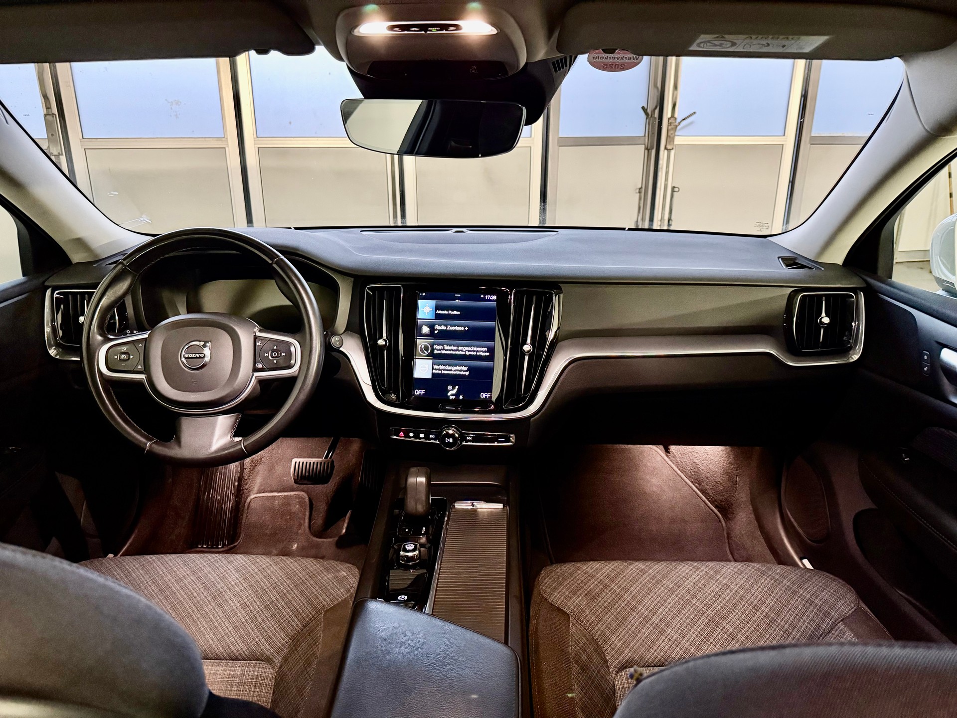 VOLVO V60 B4 Diesel Mild Hybrid Core Geartronic-image-7