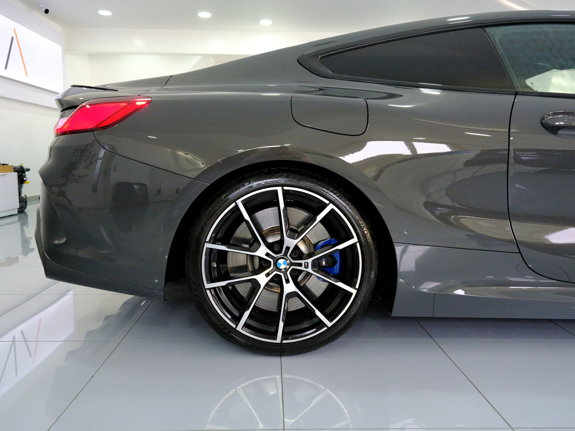 BMW M850i xDrive Steptronic-image-9