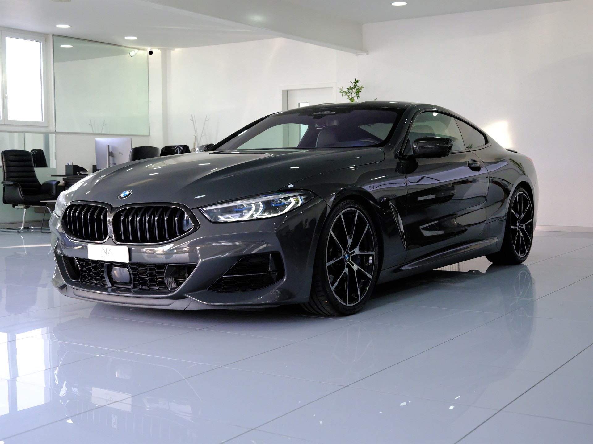 BMW M850i xDrive Steptronic-showroom-element-3