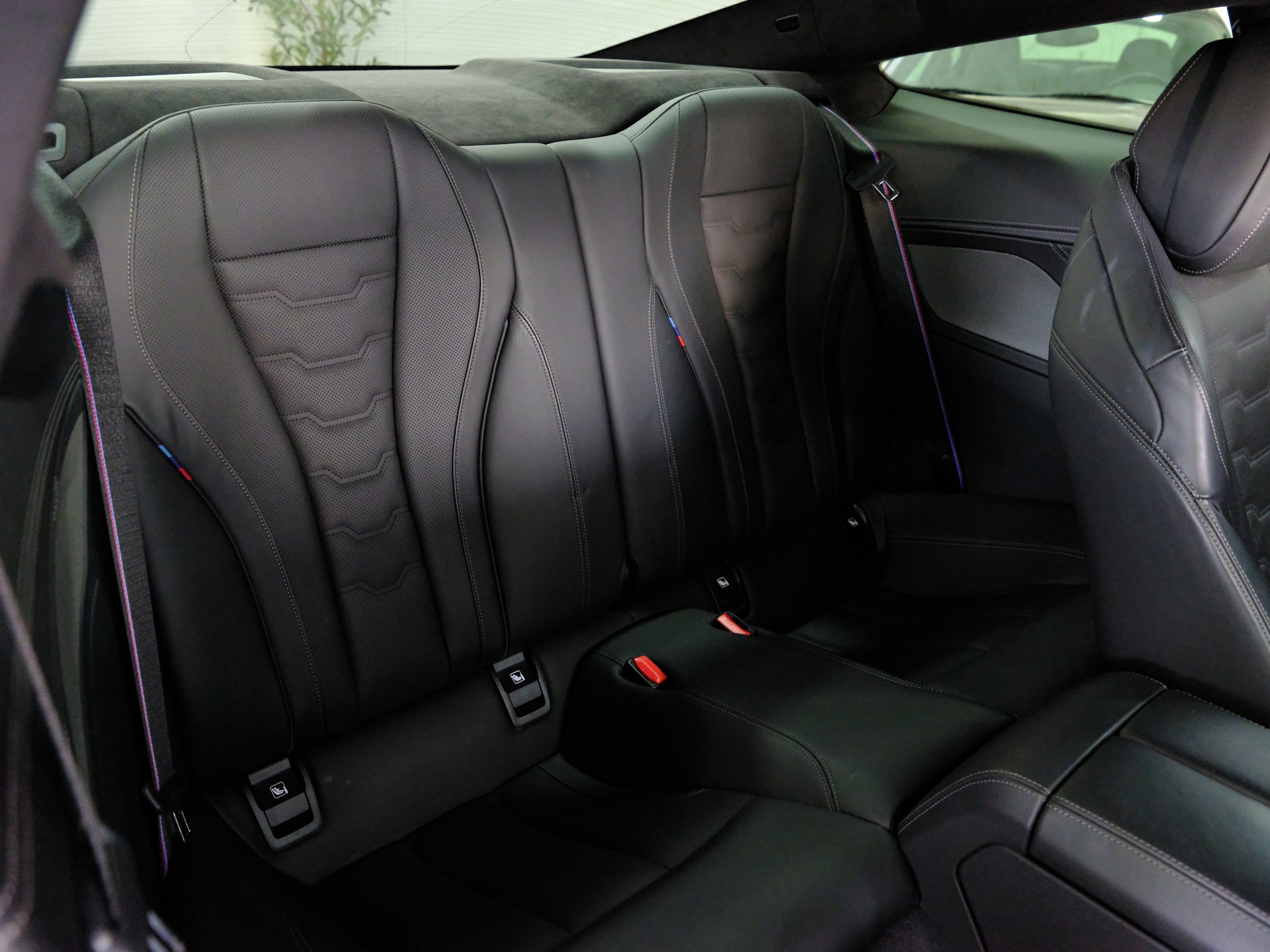 BMW M850i xDrive Steptronic-image-20