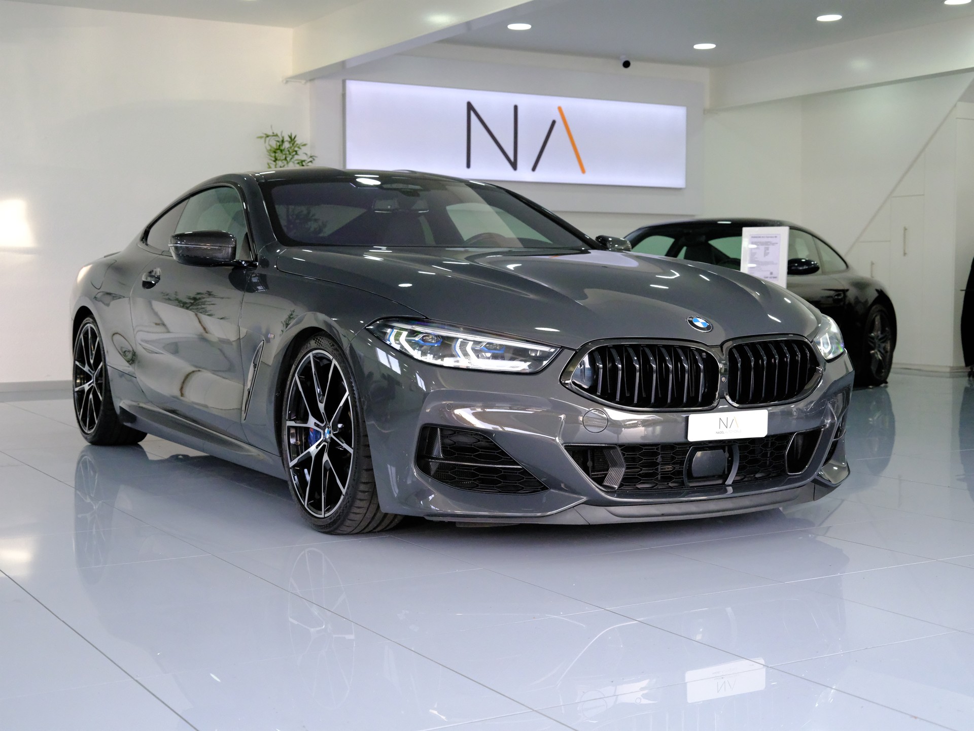 BMW M850i xDrive Steptronic-showroom-element-1
