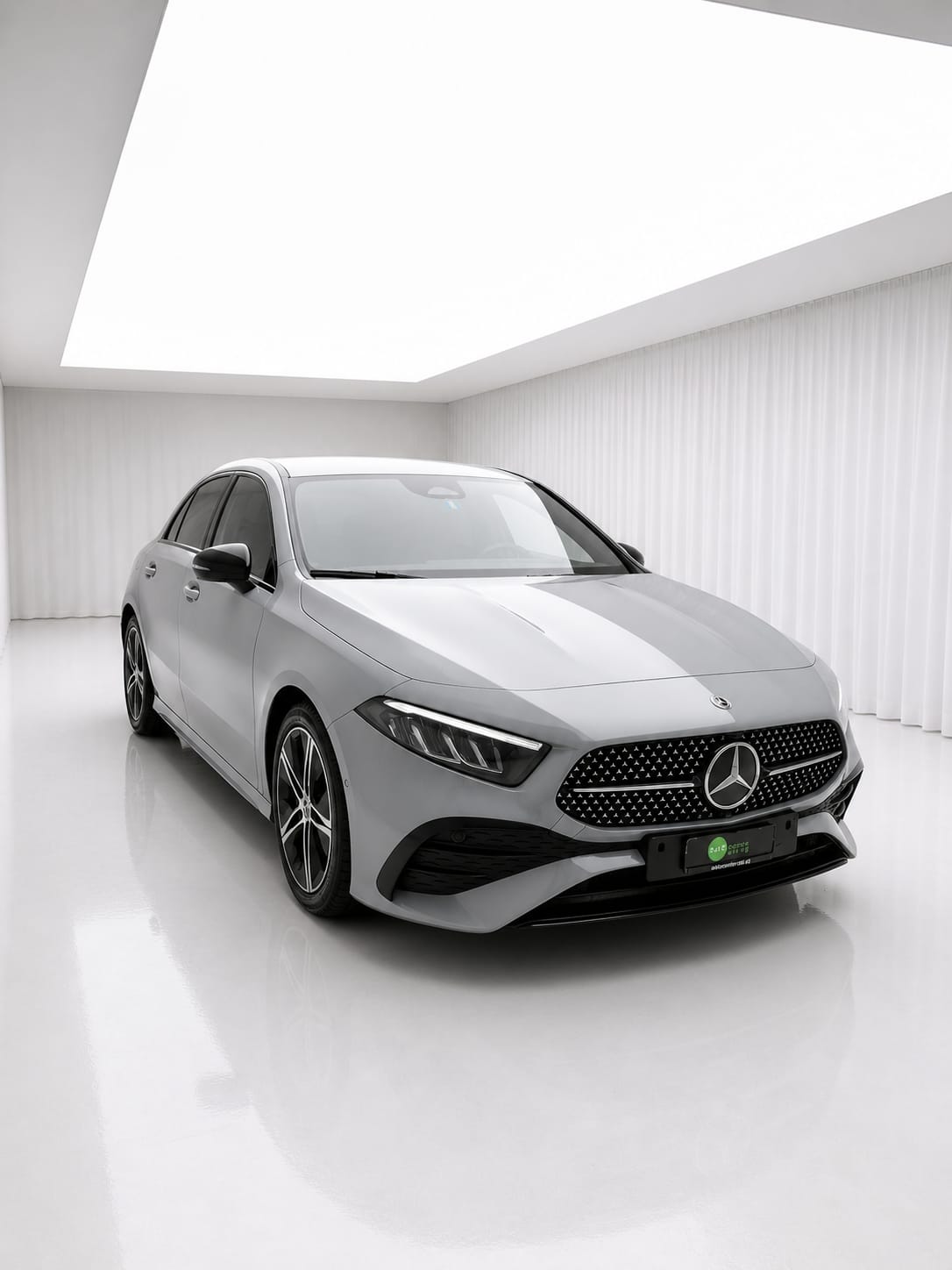 MERCEDES-BENZ A 250 4Matic 8G-DCT AMG-Line-showroom-element-1
