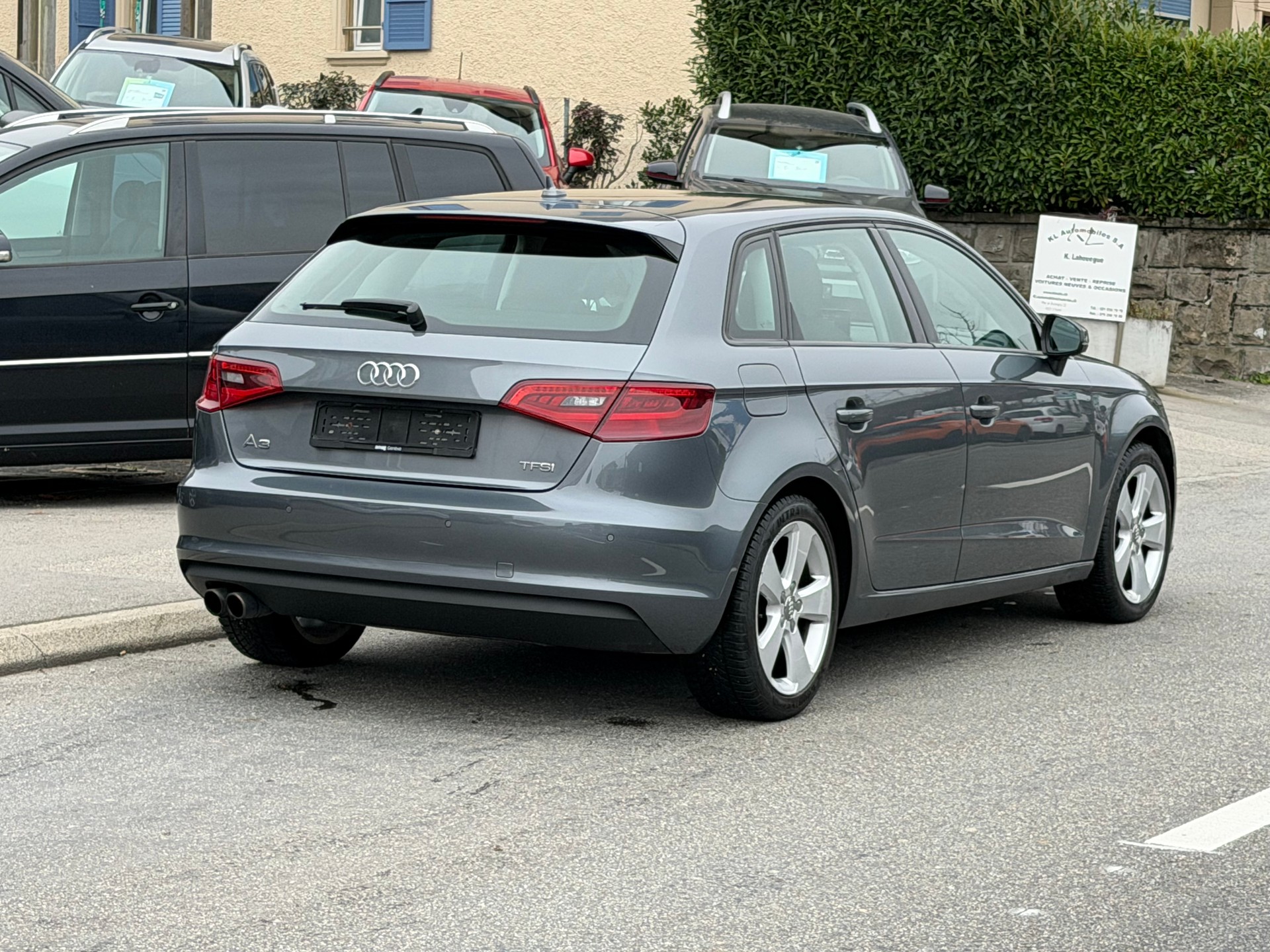 AUDI A3 Sportback 1.4 TFSI Ambition-image-5