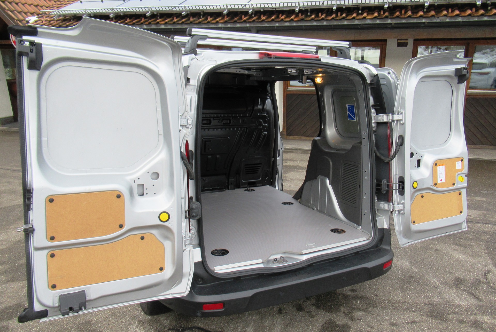 FORD Transit Connect Van T220 1.5 EcoBlue Trend Automat-image-6
