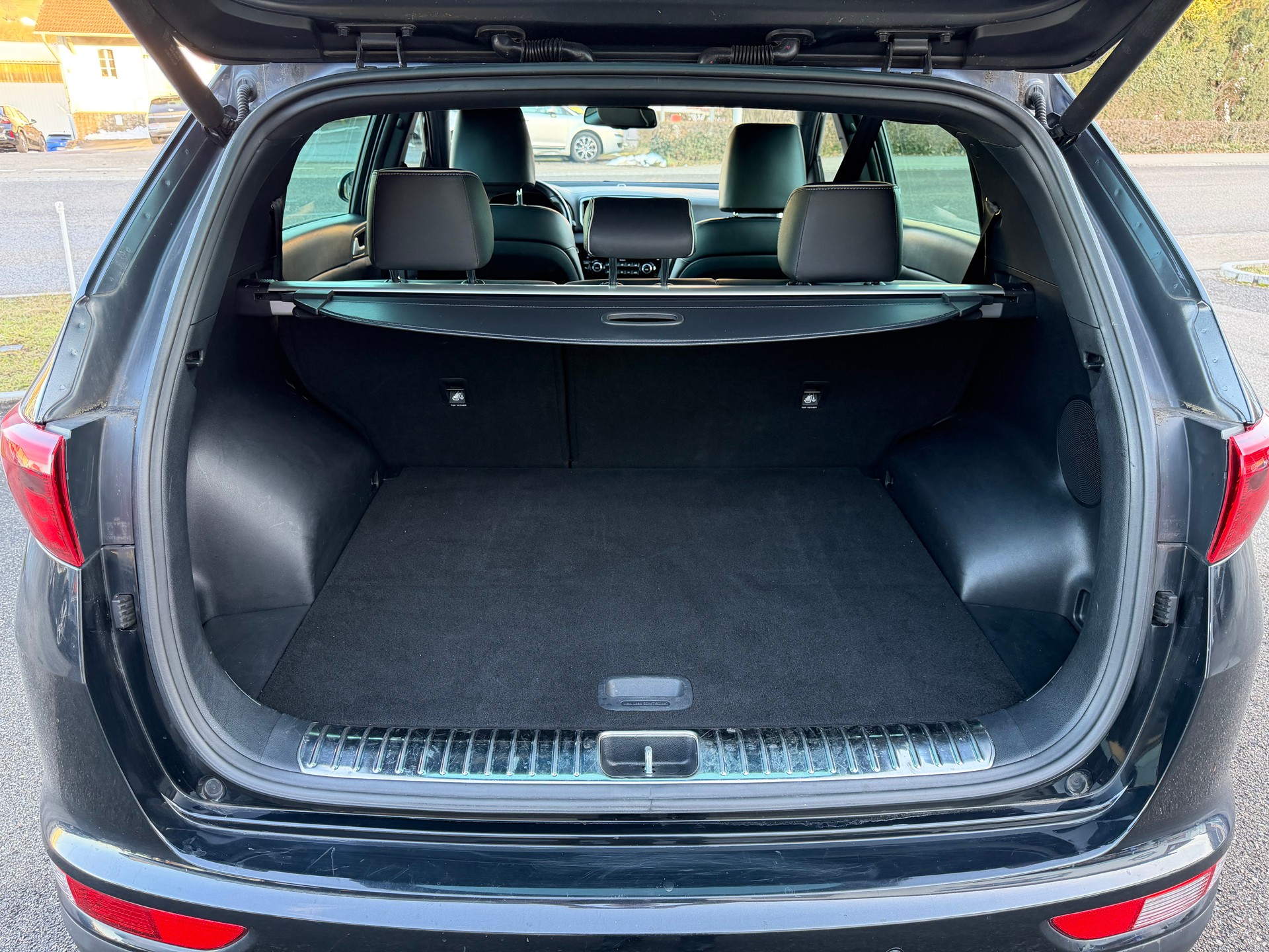 KIA Sportage 1.6 T-GDi Style GT-Line-image-5