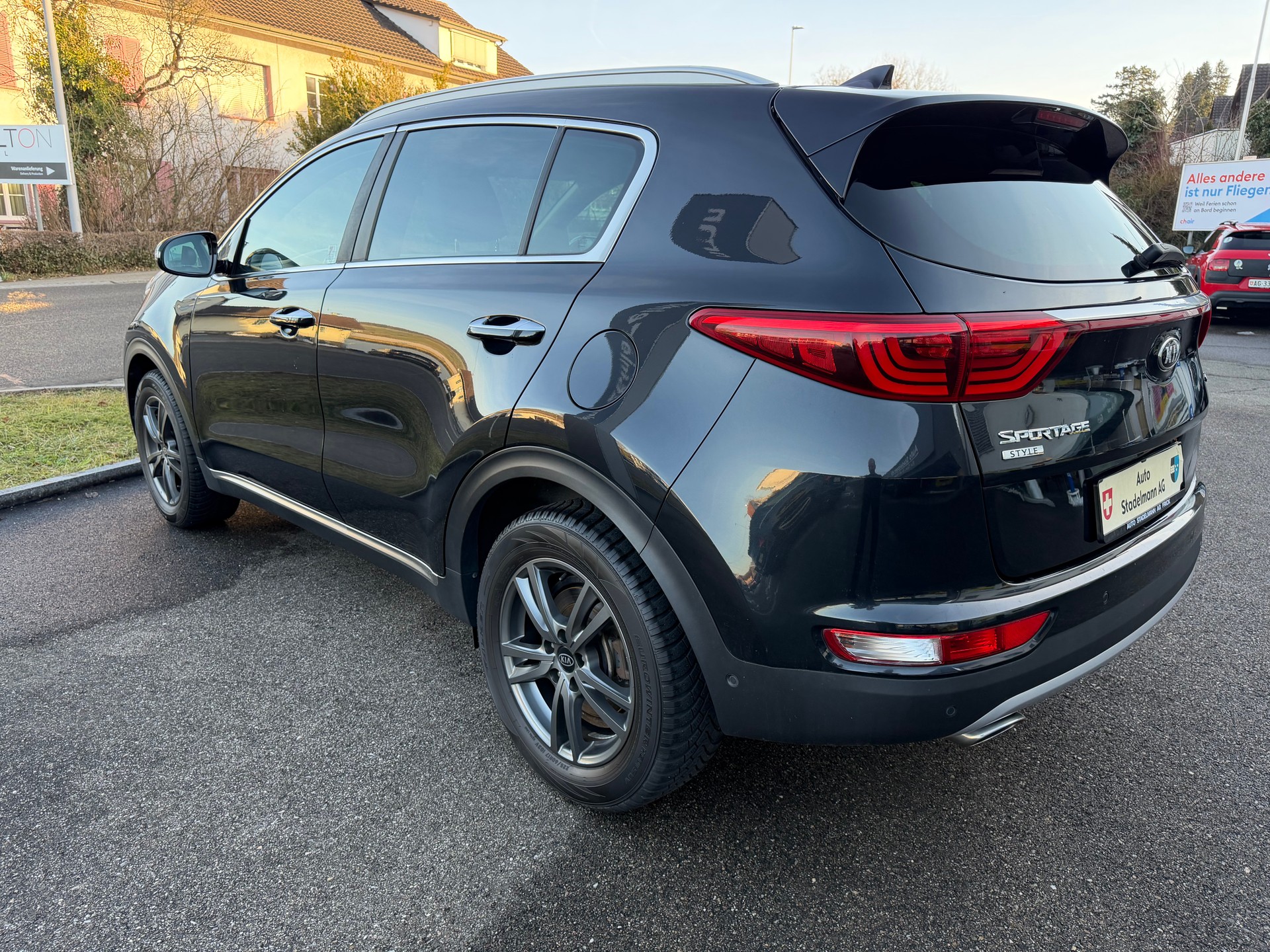 KIA Sportage 1.6 T-GDi Style GT-Line-image-8