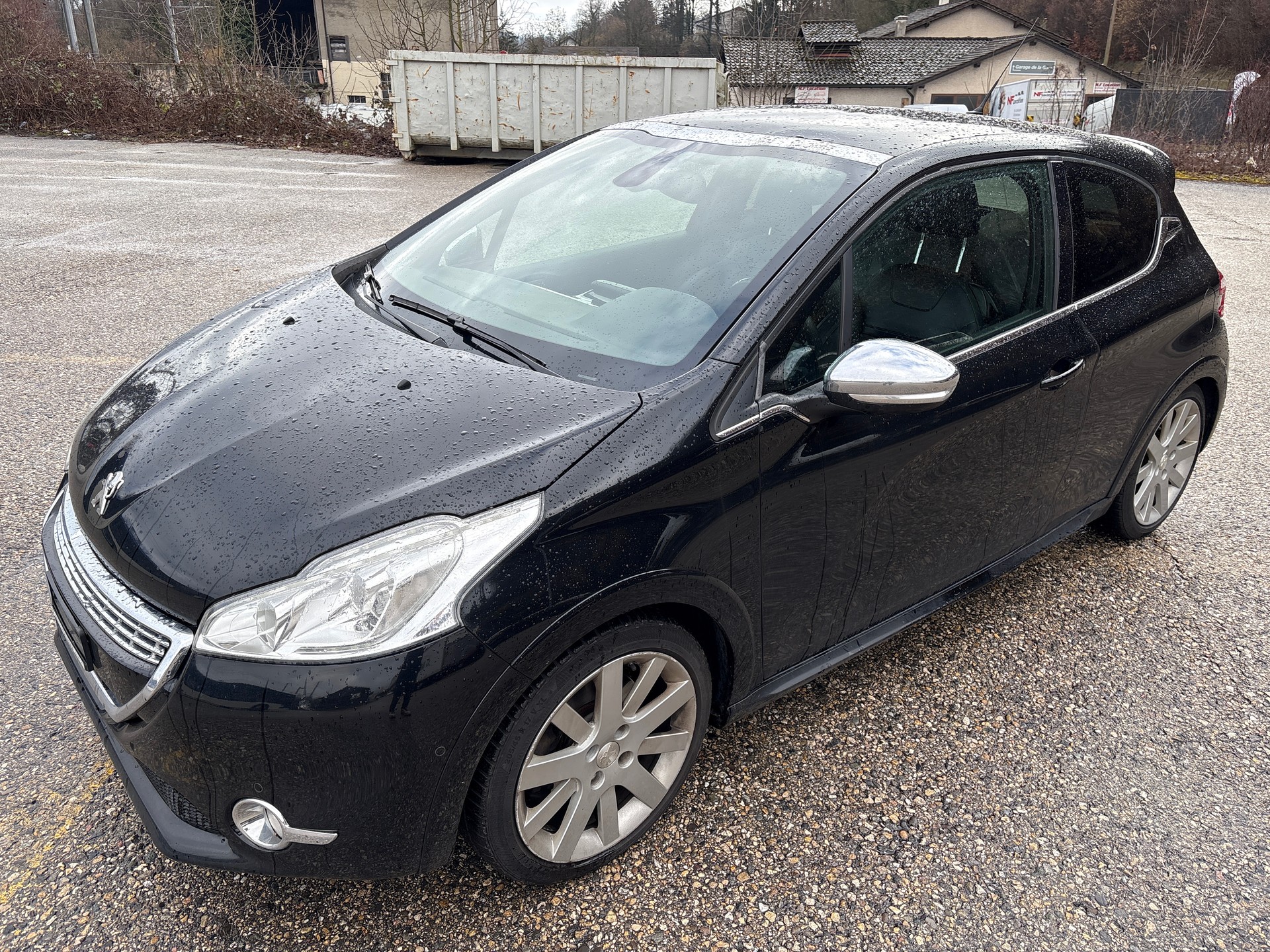 PEUGEOT 208 1.6 Turbo XY