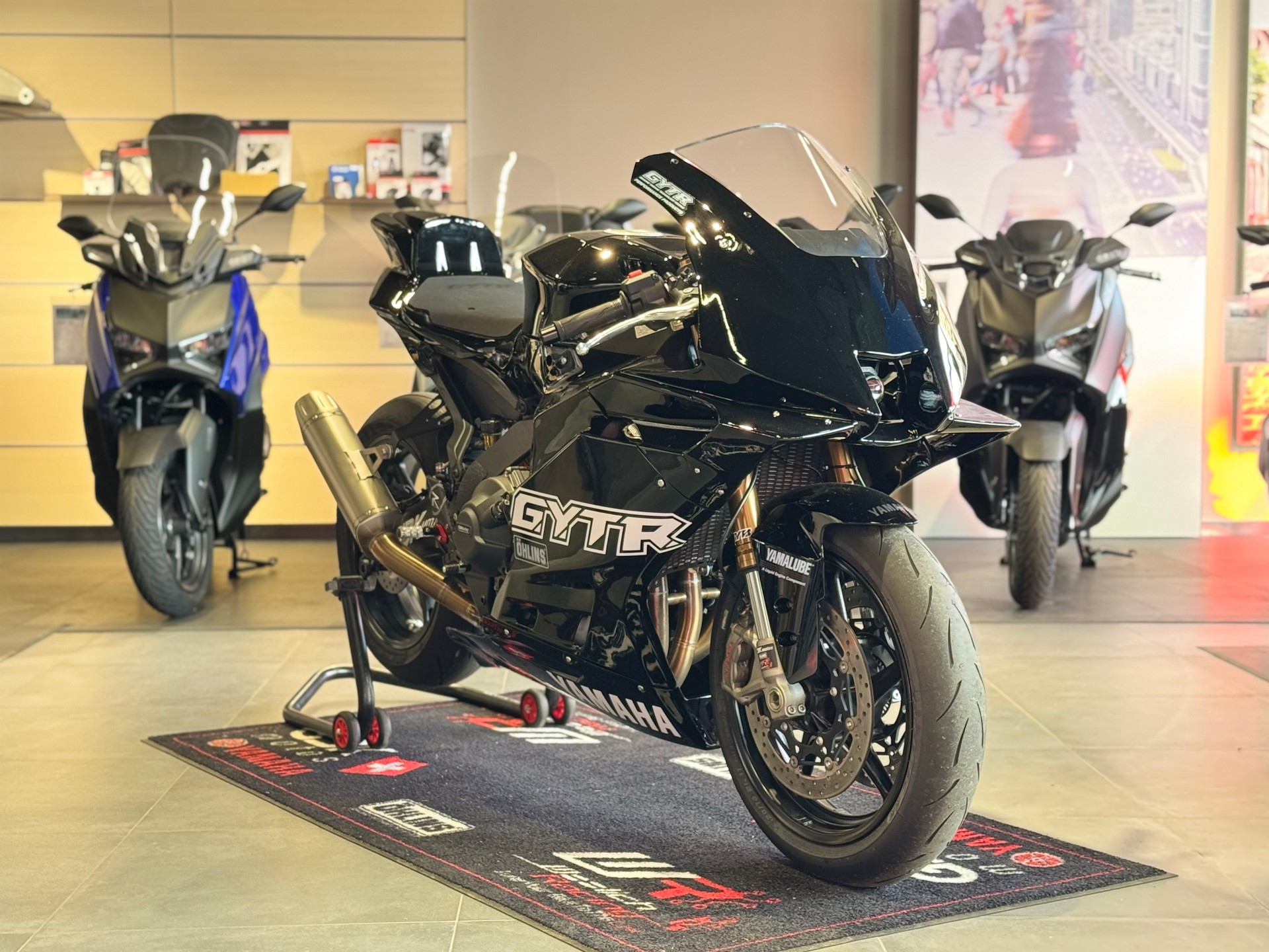 YAMAHA YZF-R9-image-0
