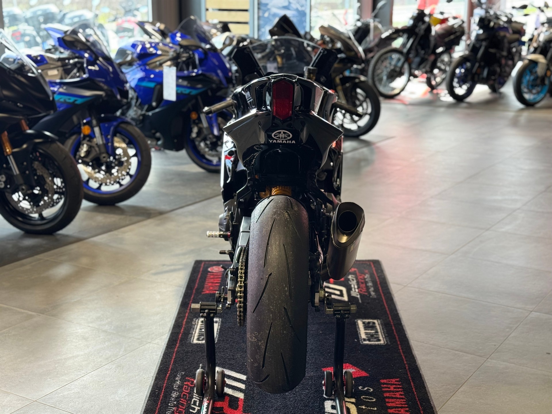 YAMAHA YZF-R9-image-2