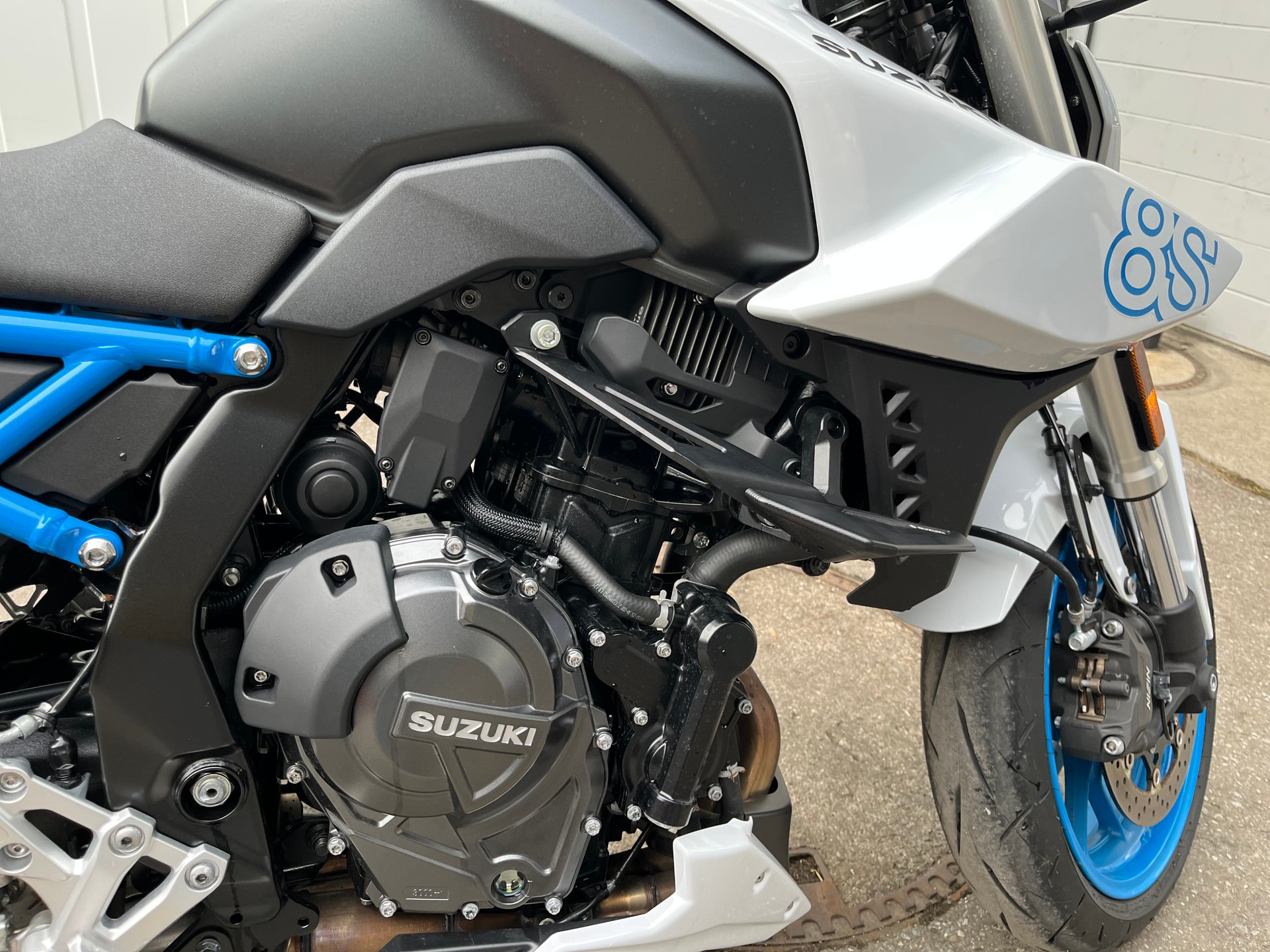SUZUKI GSX 8 S Evo (35kW)-image-3