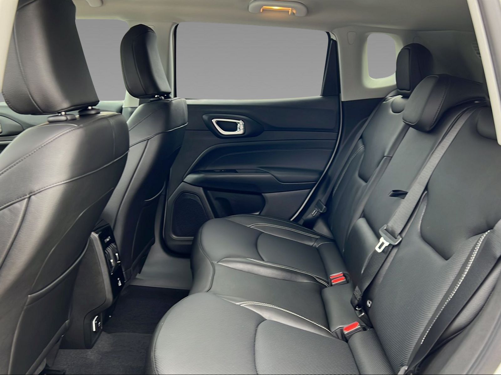 JEEP Compass 1.3 Summit 4xe-image-15