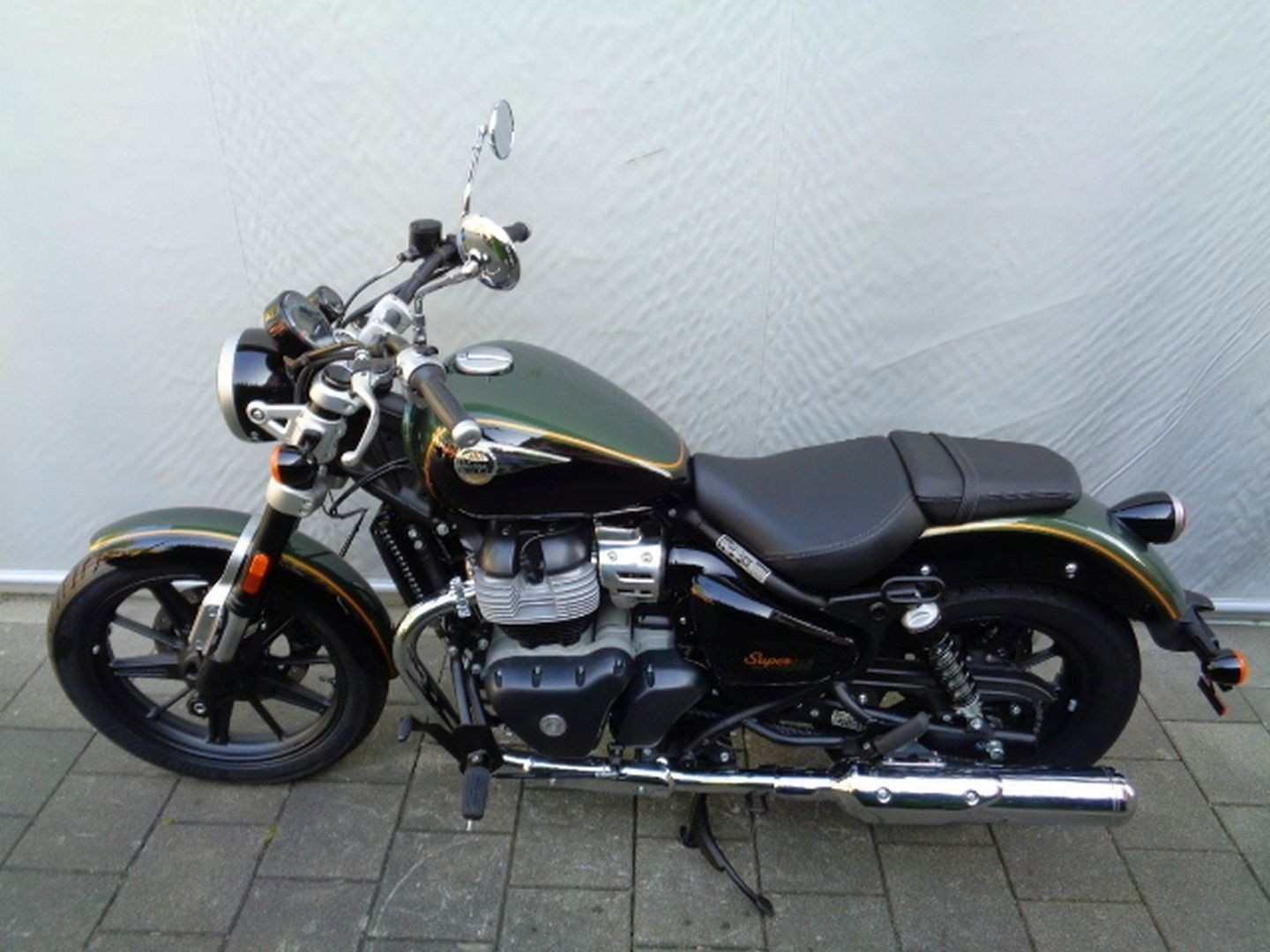 ROYAL ENFIELD SUPER METEOR 650 TWIN