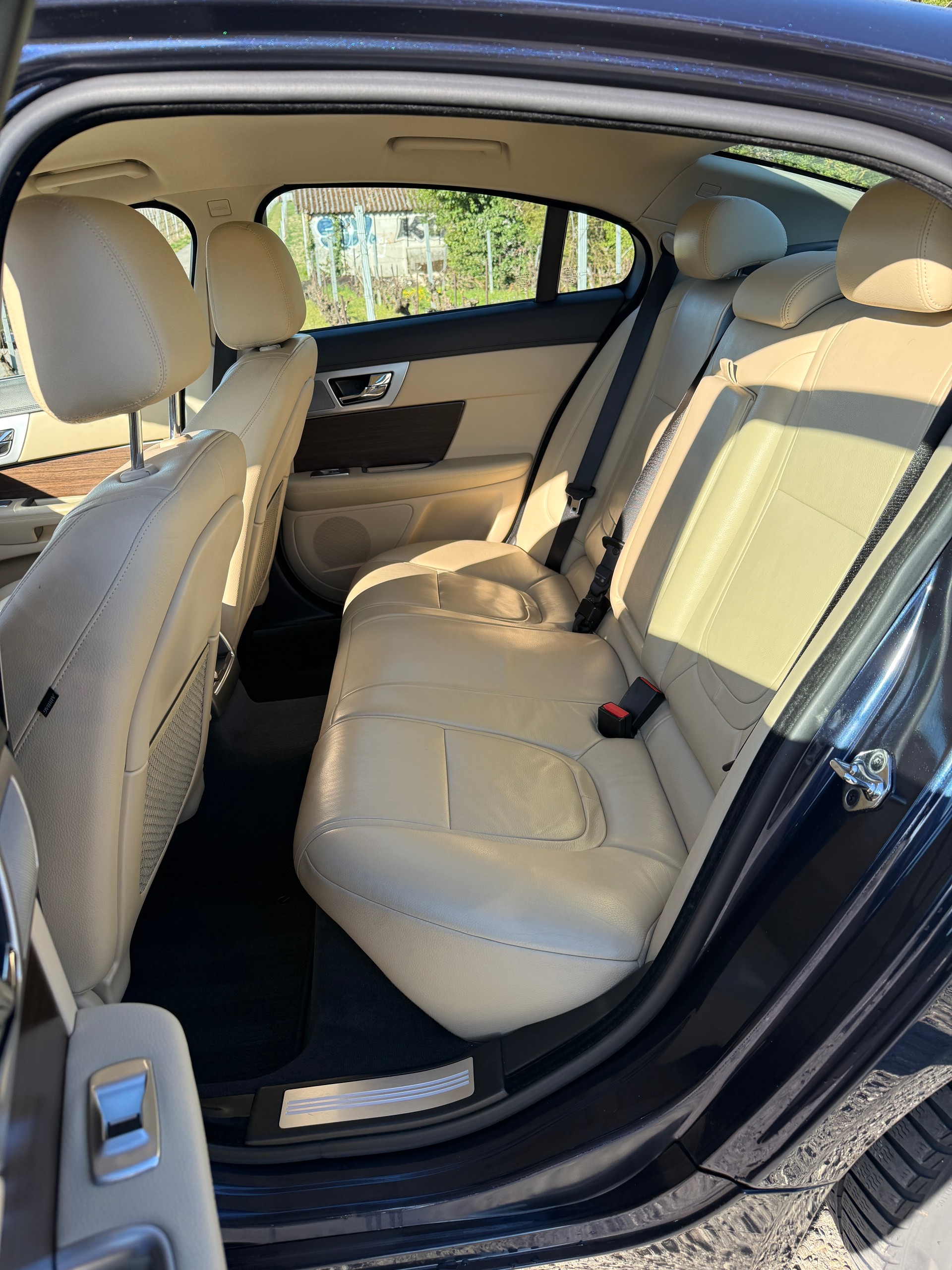 JAGUAR XF 3.0 V6 S/C 4x4-image-8