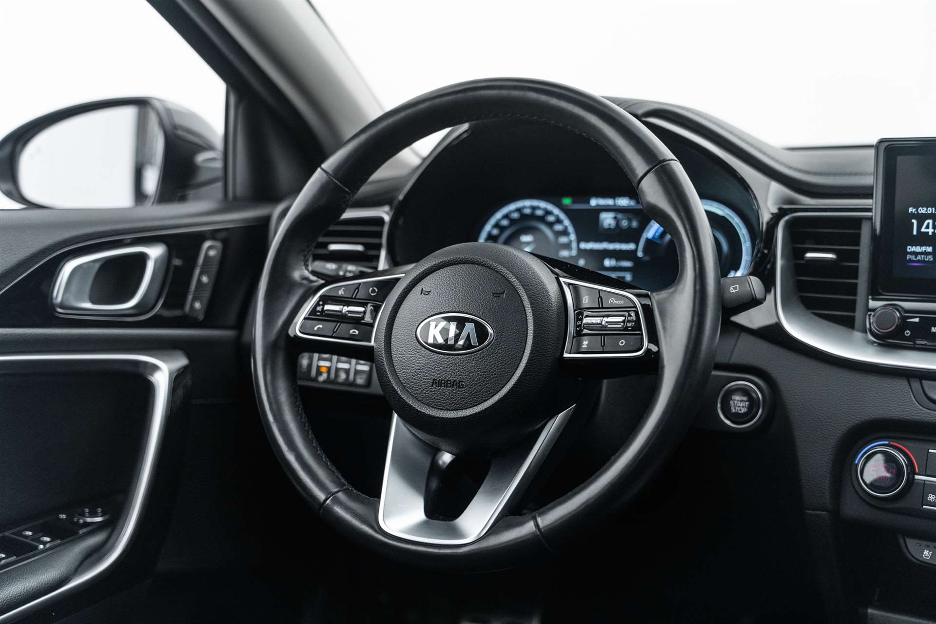 KIA Xceed 1.6 GDi Phev Hybrid Style+ DCT-image-8