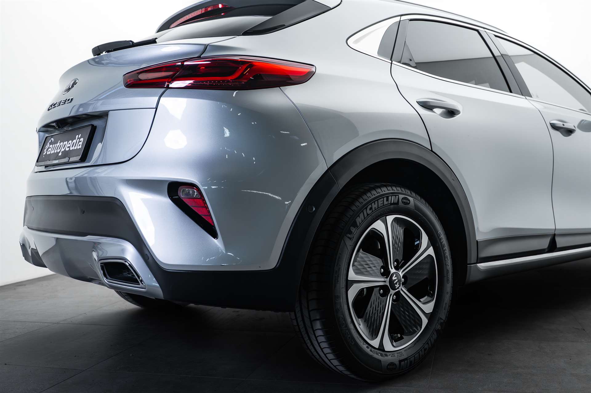 KIA Xceed 1.6 GDi Phev Hybrid Style+ DCT-showroom-element-3