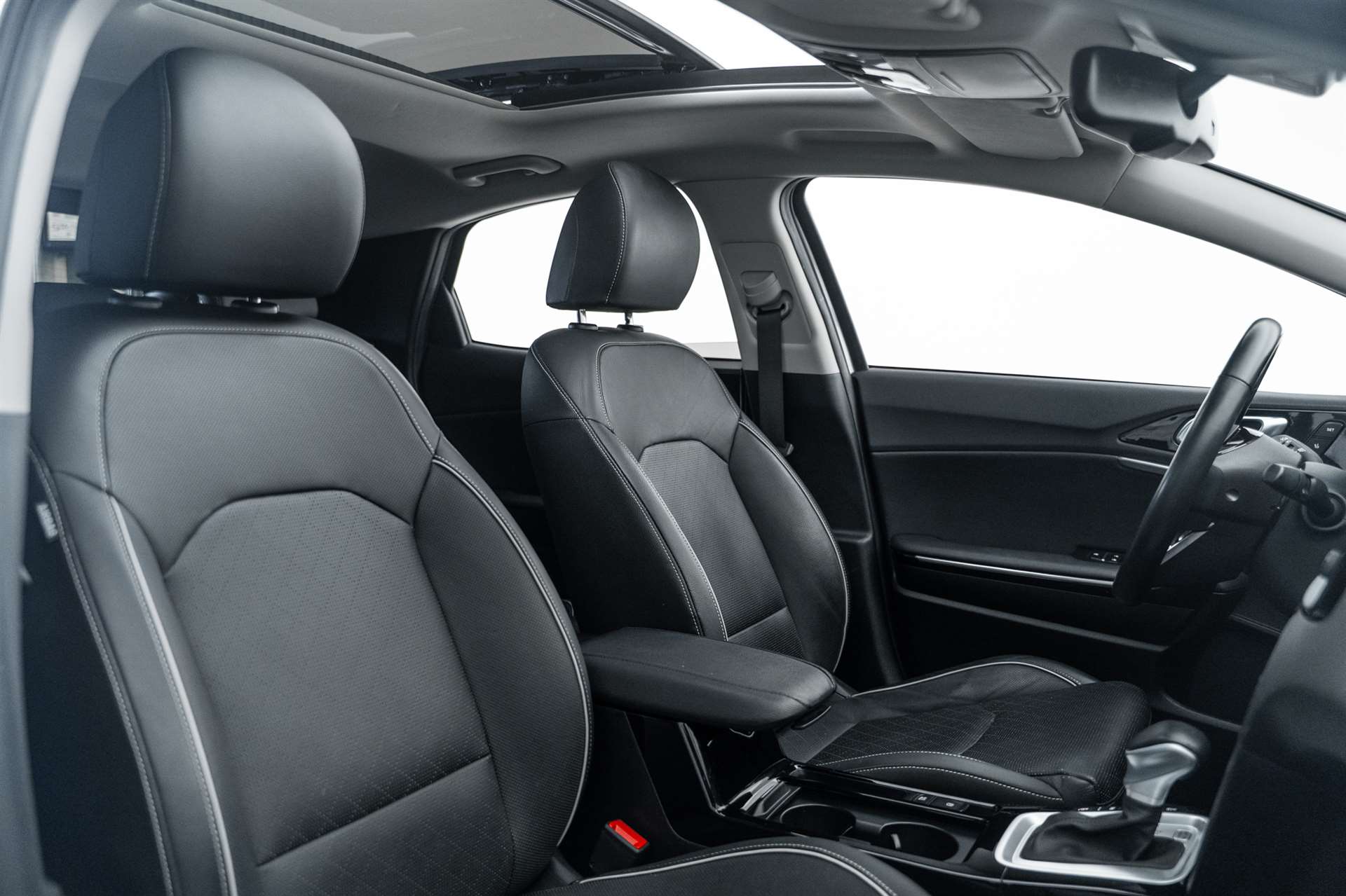 KIA Xceed 1.6 GDi Phev Hybrid Style+ DCT-image-10