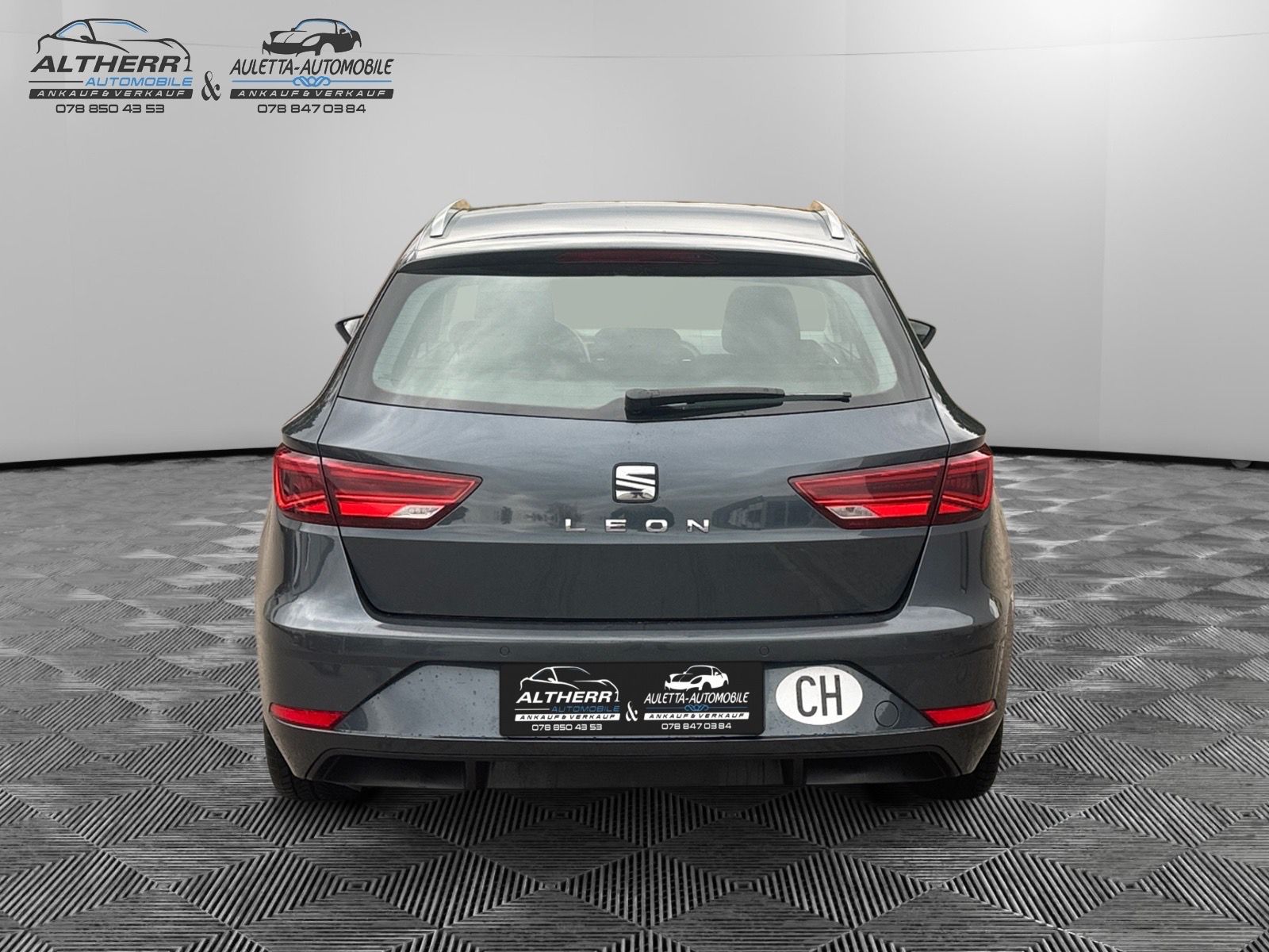 SEAT Leon 1.6 TDI CR Style DSG-showroom-element-2
