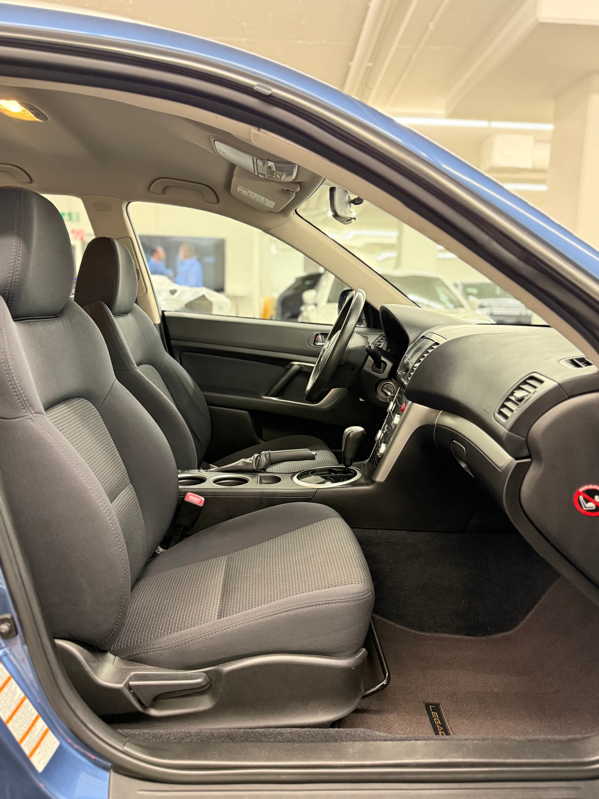 SUBARU Legacy 2.0R AWD Joker Automatic-image-17