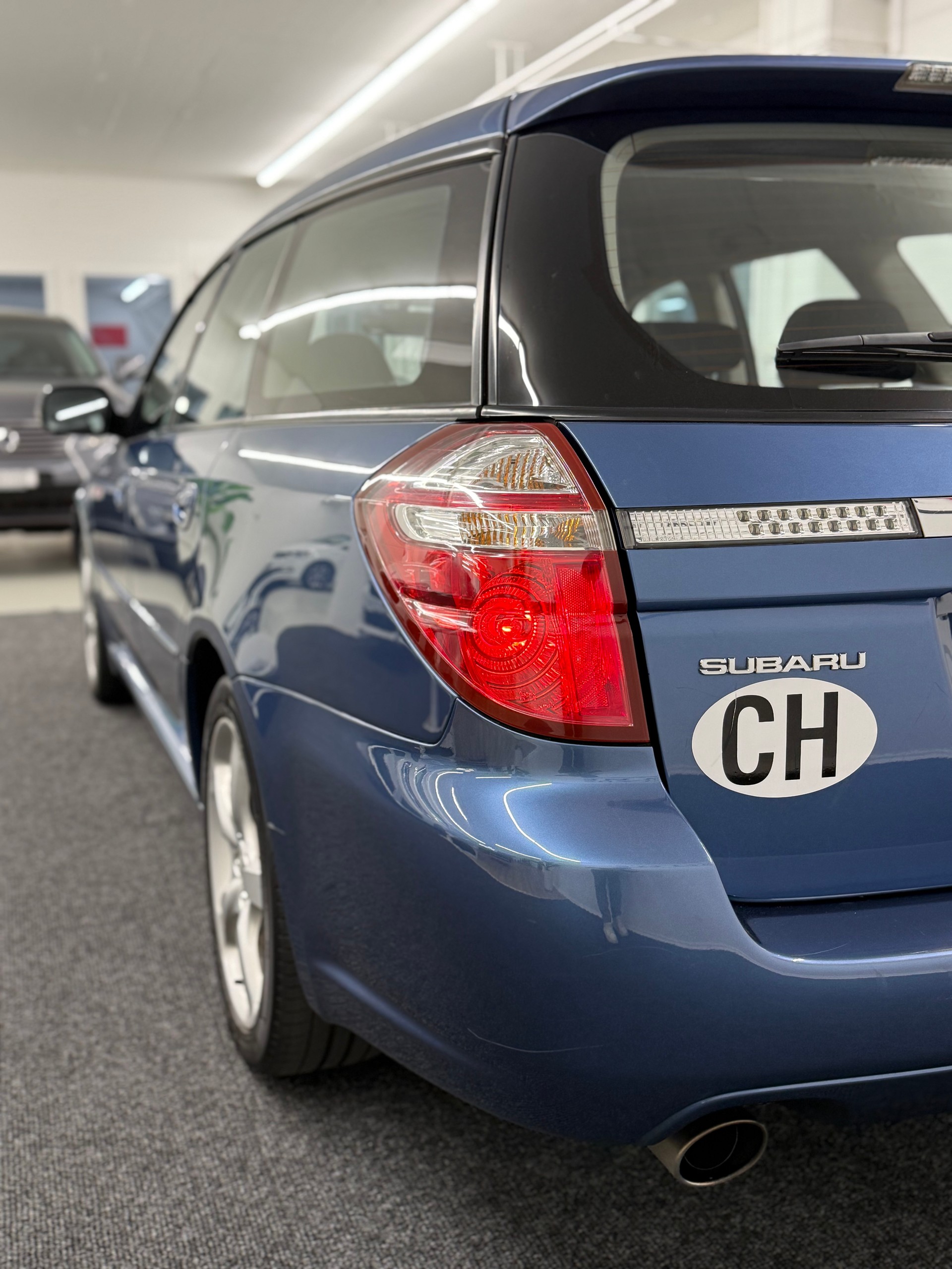 SUBARU Legacy 2.0R AWD Joker Automatic-image-8