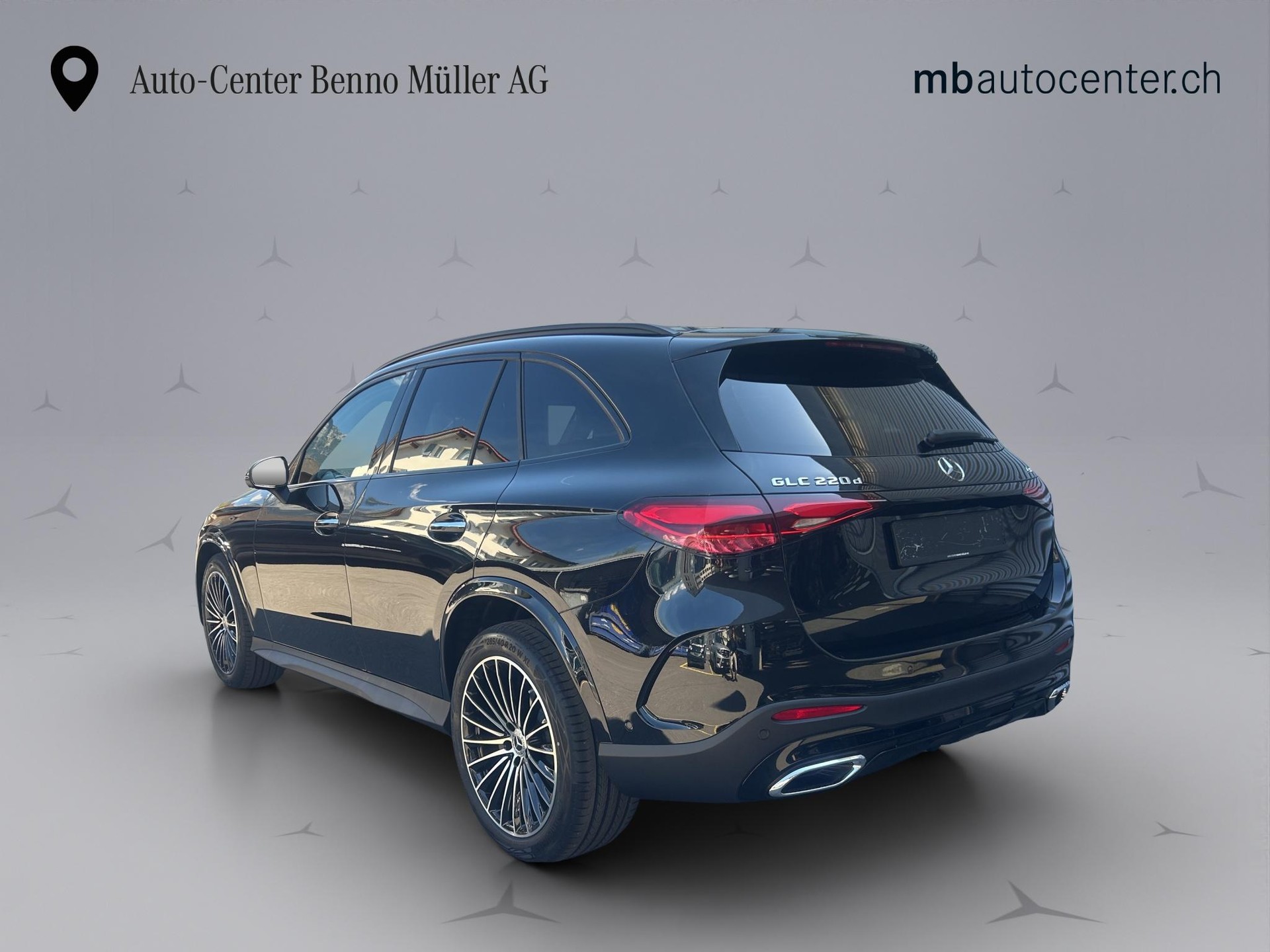 MERCEDES-BENZ GLC 220 d AMG Line 4matic-showroom-element-3