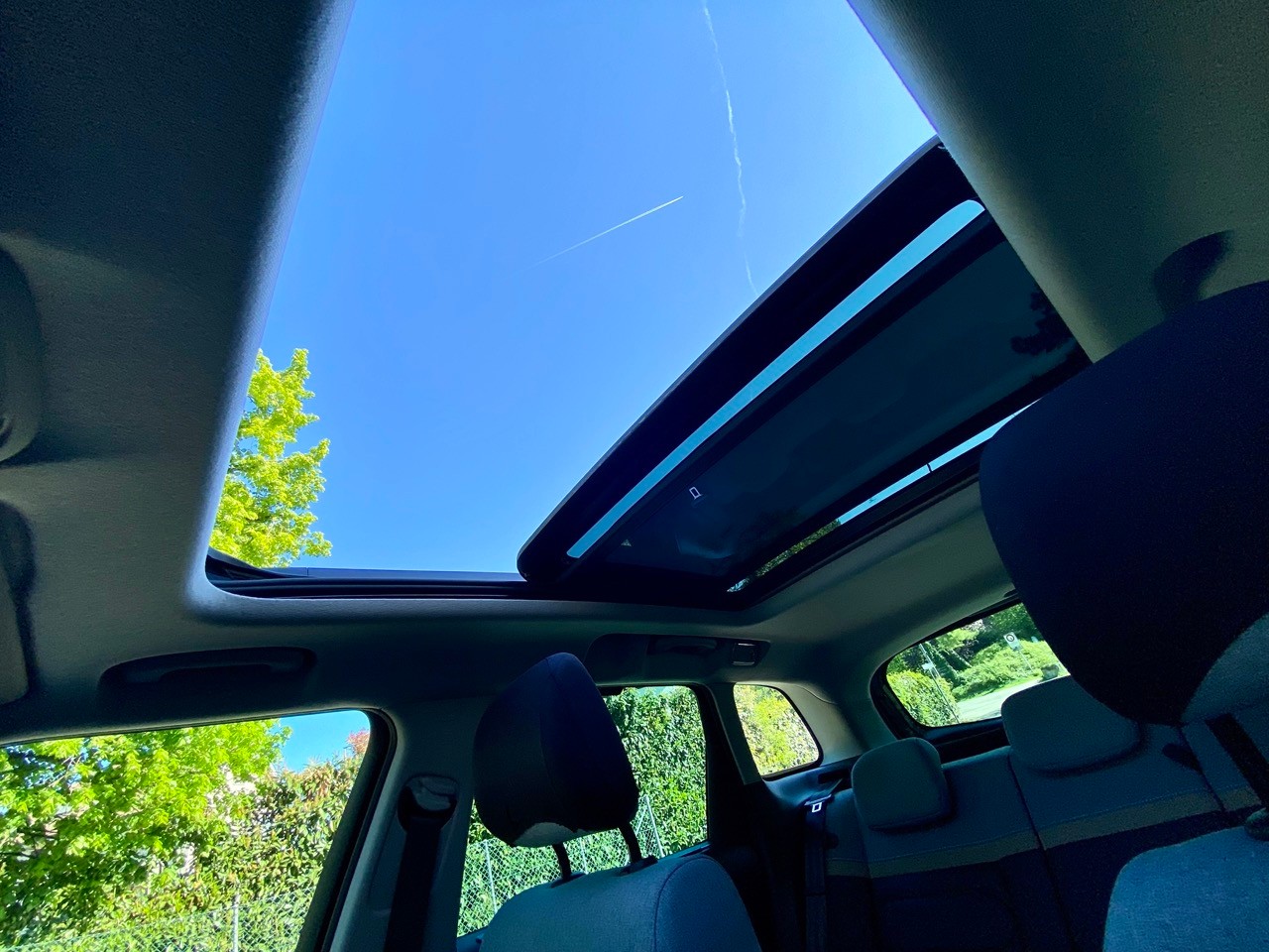 CITROEN C3 Aircross 1.2i PureTech Shine Pack EAT6-image-6