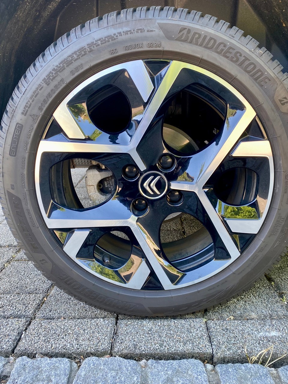 CITROEN C3 Aircross 1.2i PureTech Shine Pack EAT6-image-15
