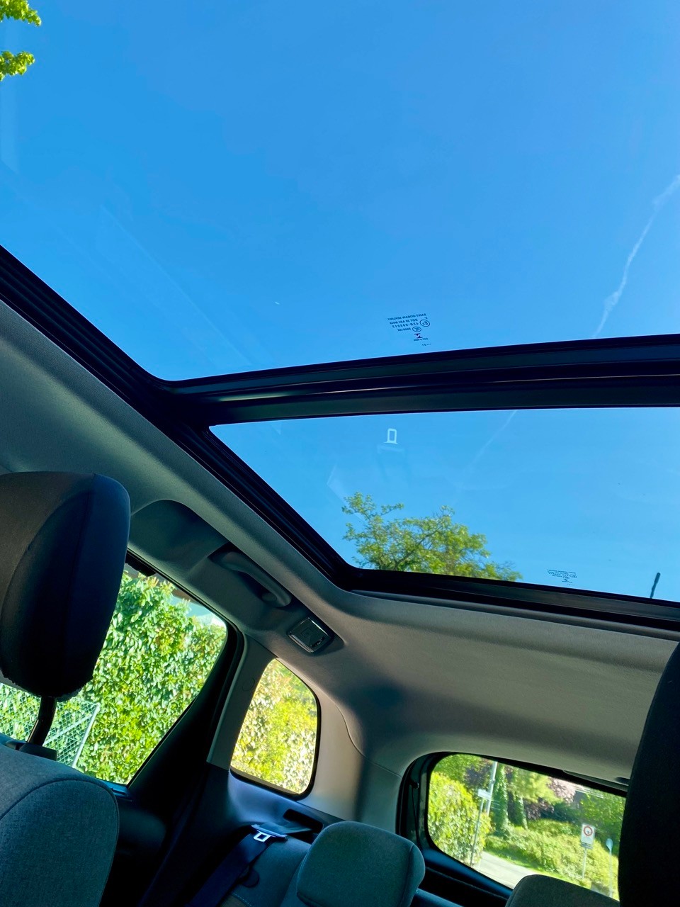 CITROEN C3 Aircross 1.2i PureTech Shine Pack EAT6-image-7