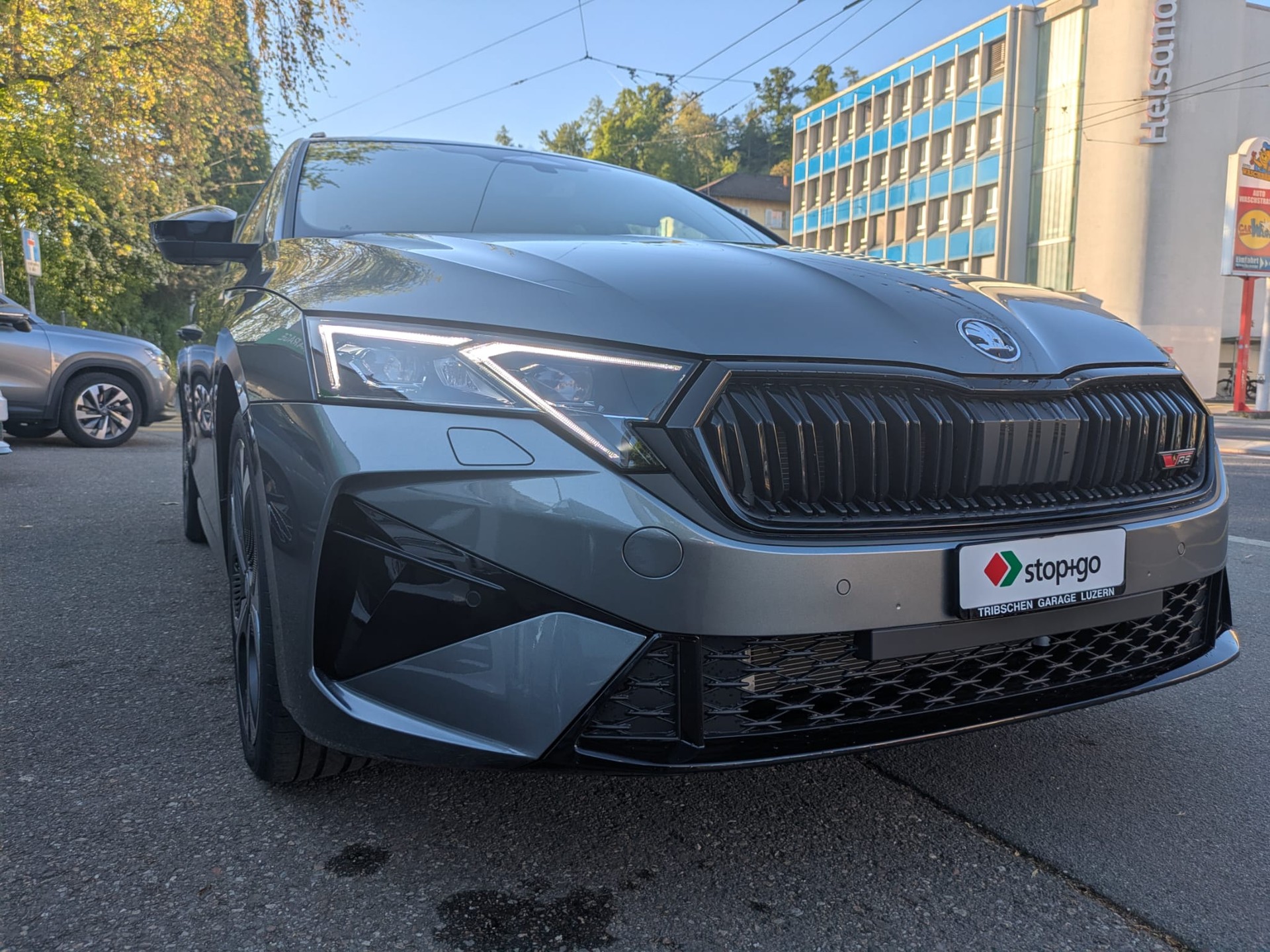 SKODA Octavia Combi 2.0 TSI DSG RS-showroom-element-1