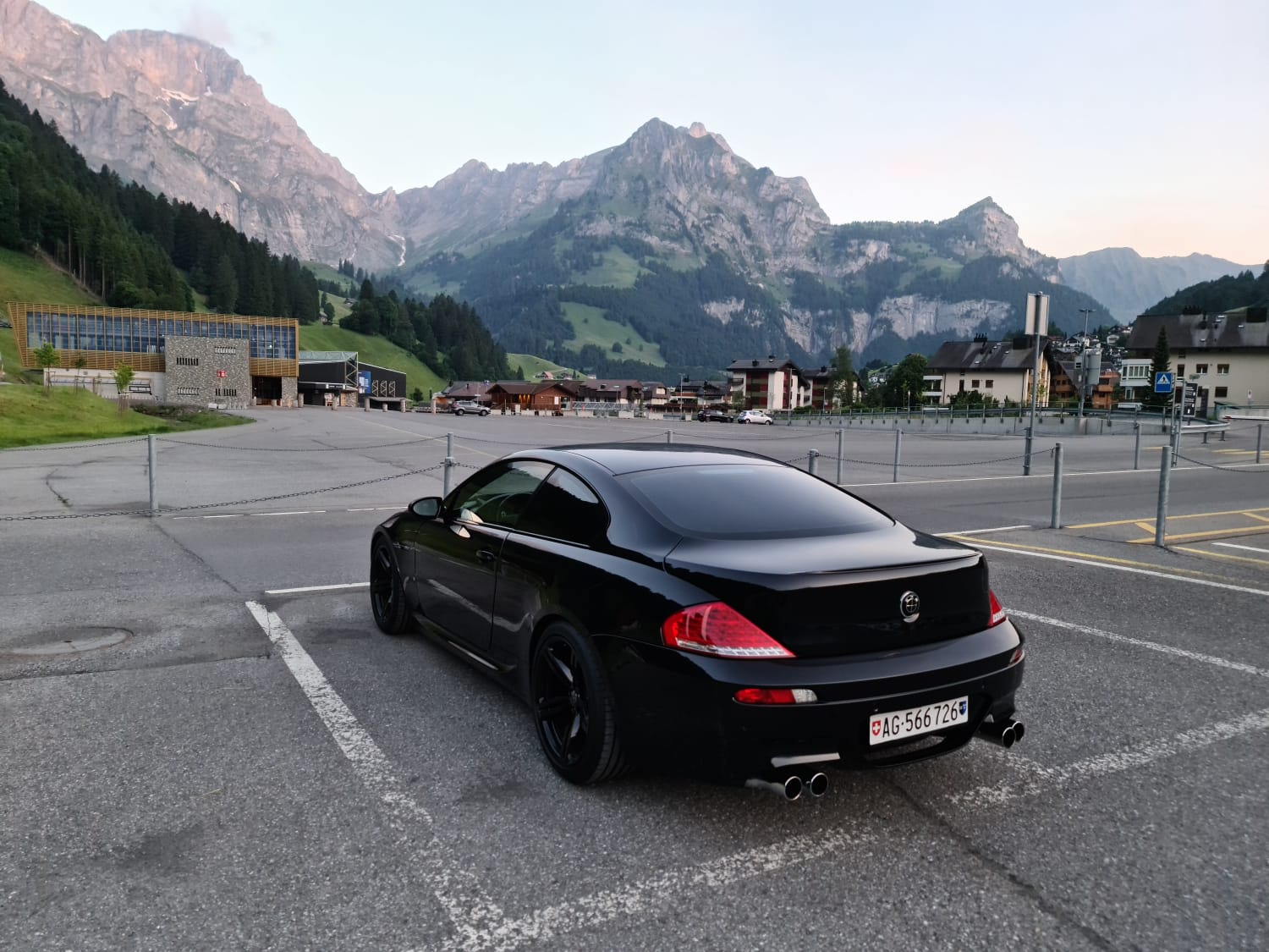 BMW M6-image-3