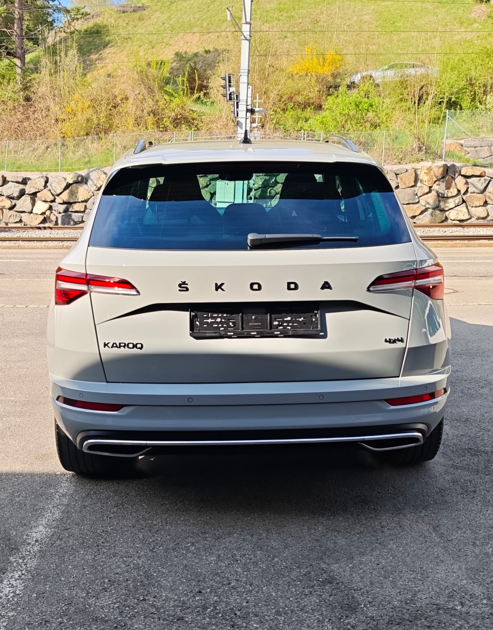 SKODA Karoq 2.0 TSI SportLine 4x4 DSG-image-4