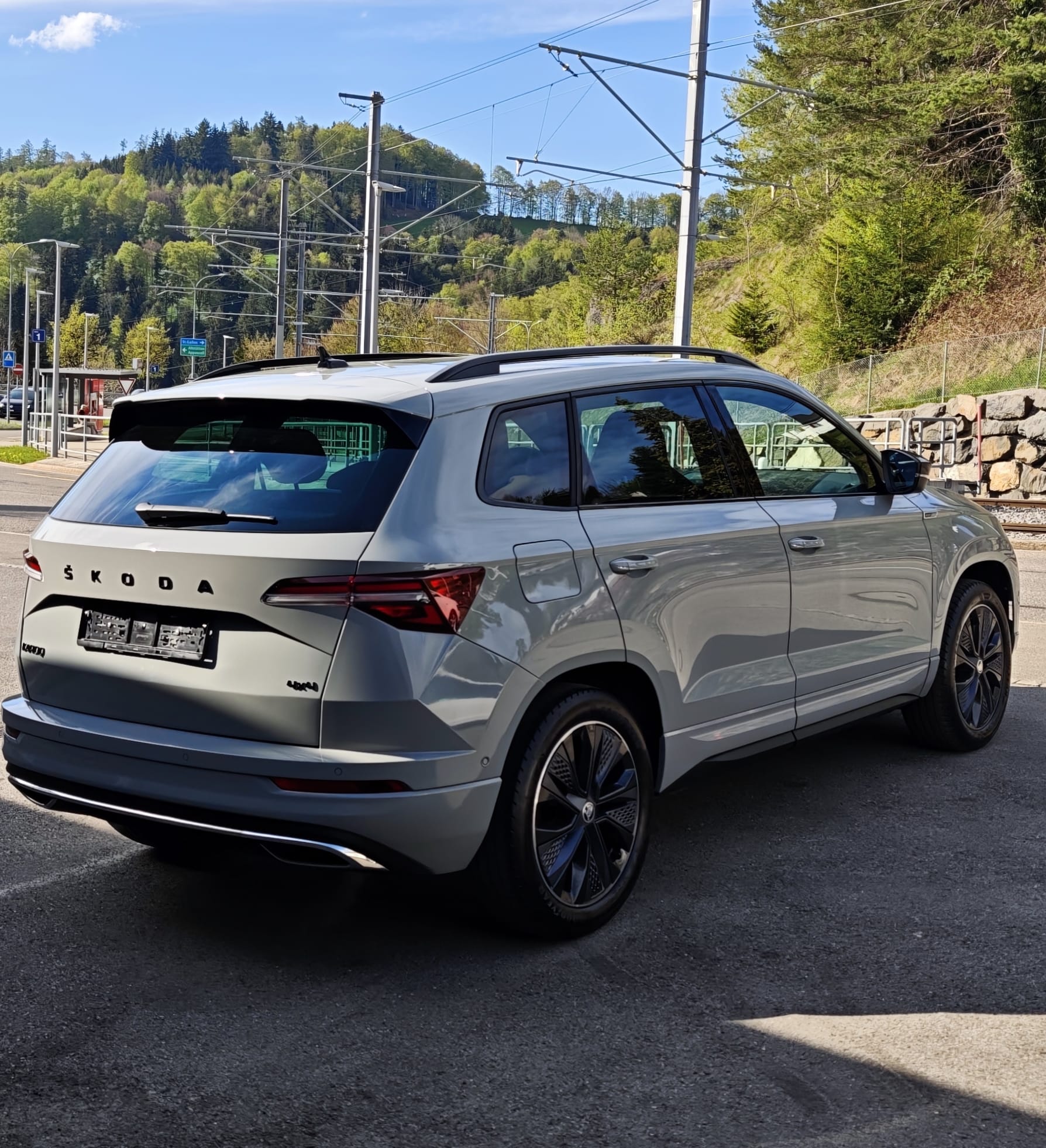 SKODA Karoq 2.0 TSI SportLine 4x4 DSG-image-2