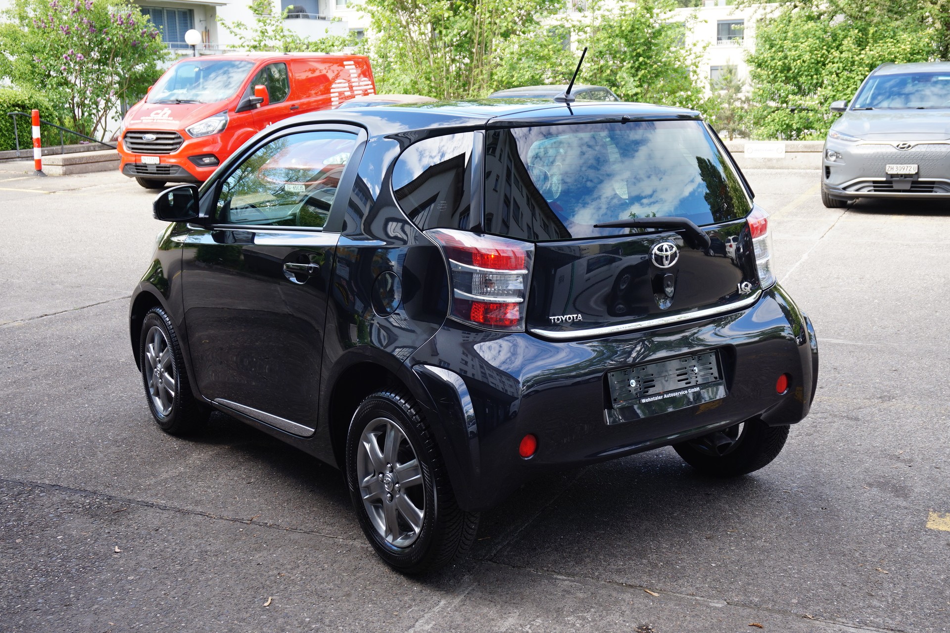 TOYOTA iQ 1.0 VVT-i Multidrive-image-3