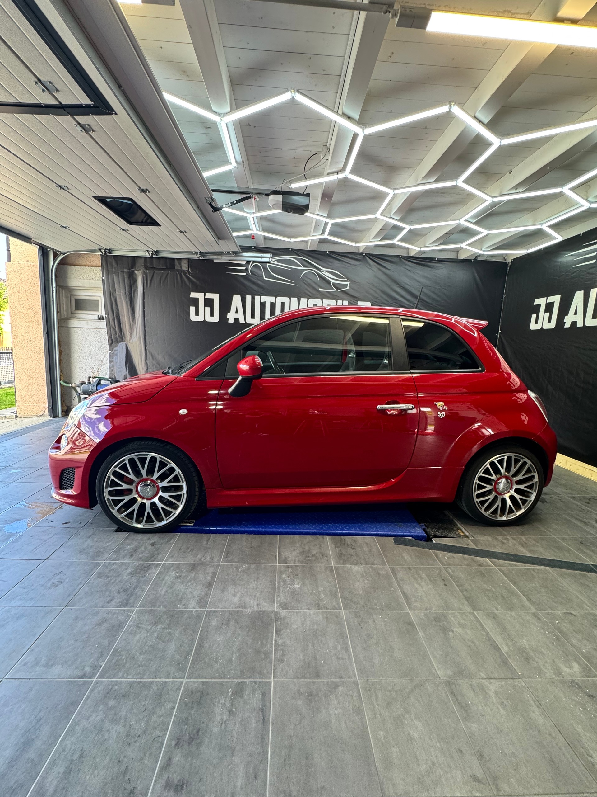 FIAT 595C 1.4 16V Turbo Abarth Turismo-image-2