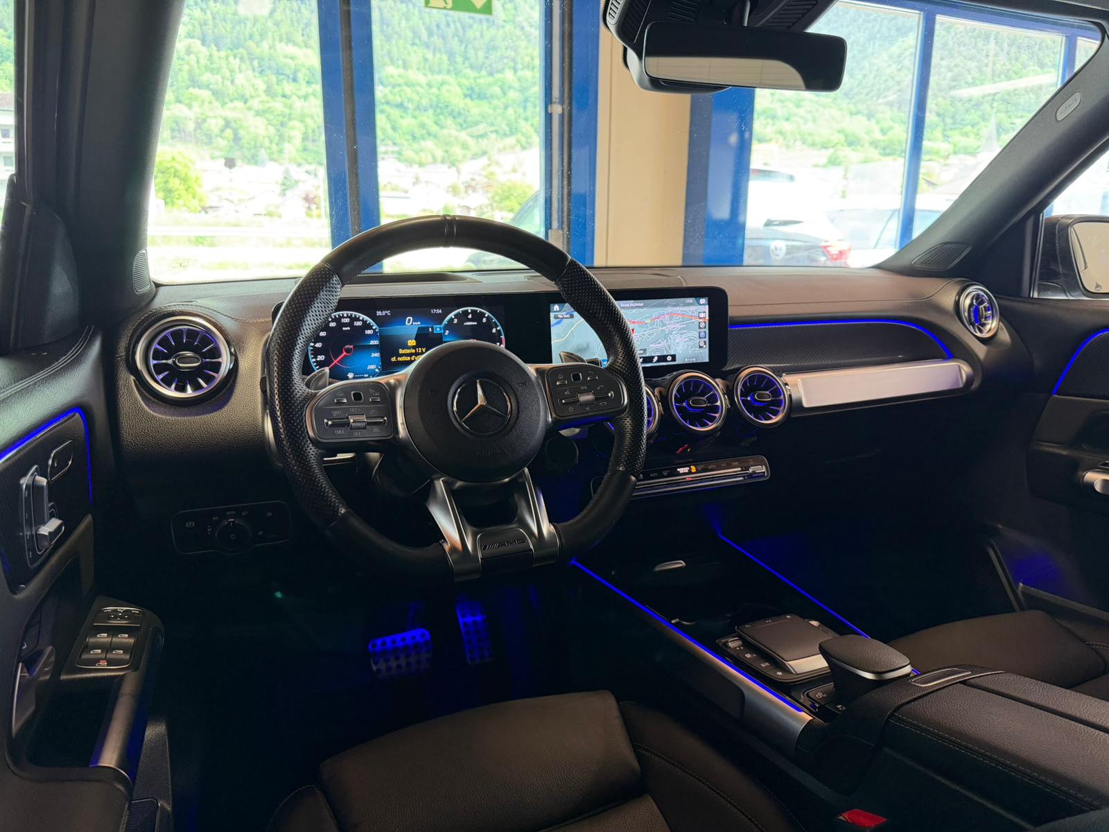 MERCEDES-BENZ GLB 35 AMG 4Matic 8G-Tronic-image-13
