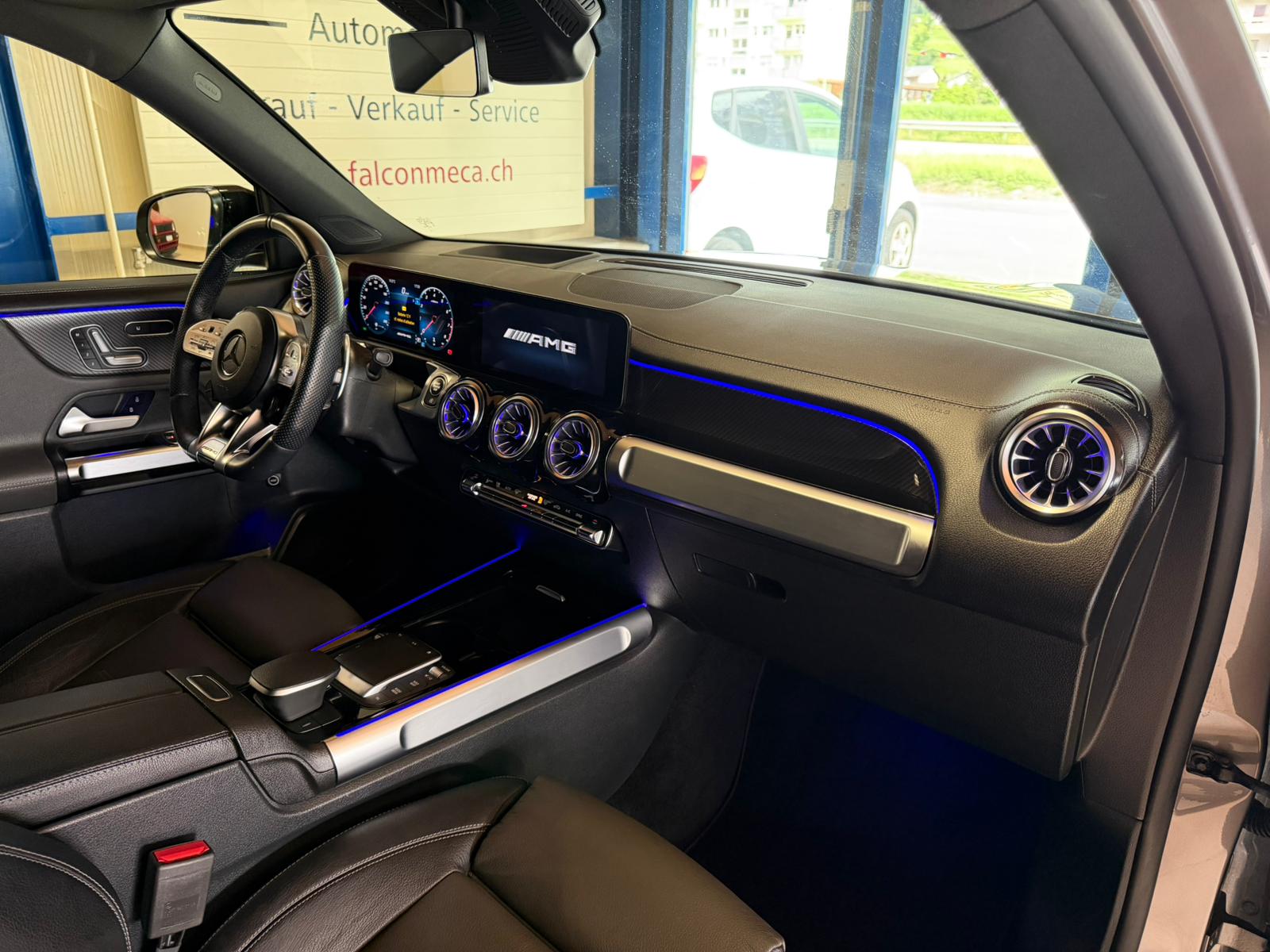 MERCEDES-BENZ GLB 35 AMG 4Matic 8G-Tronic-image-19