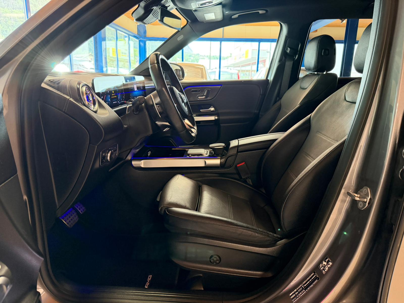 MERCEDES-BENZ GLB 35 AMG 4Matic 8G-Tronic-image-10