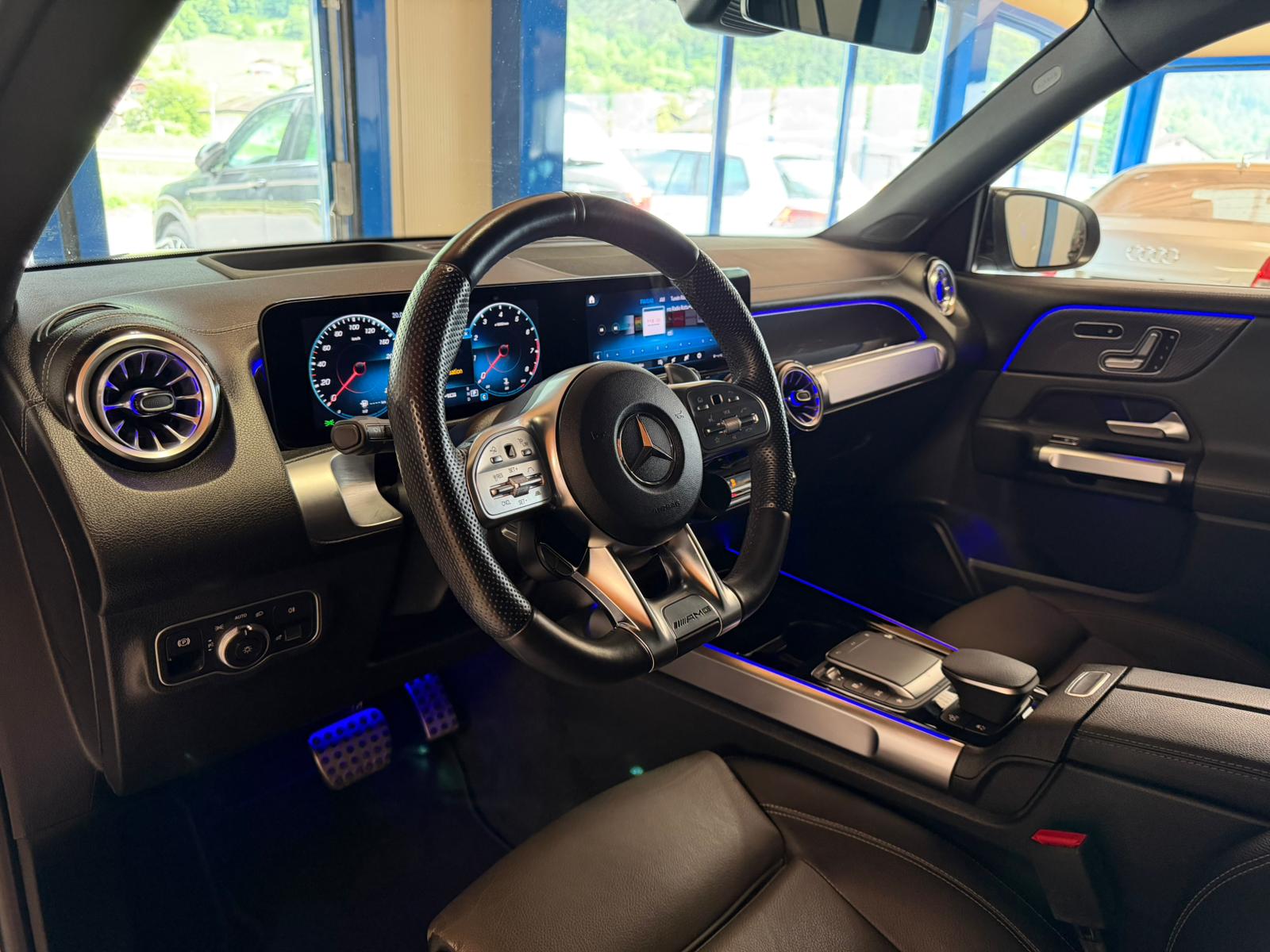 MERCEDES-BENZ GLB 35 AMG 4Matic 8G-Tronic-image-14