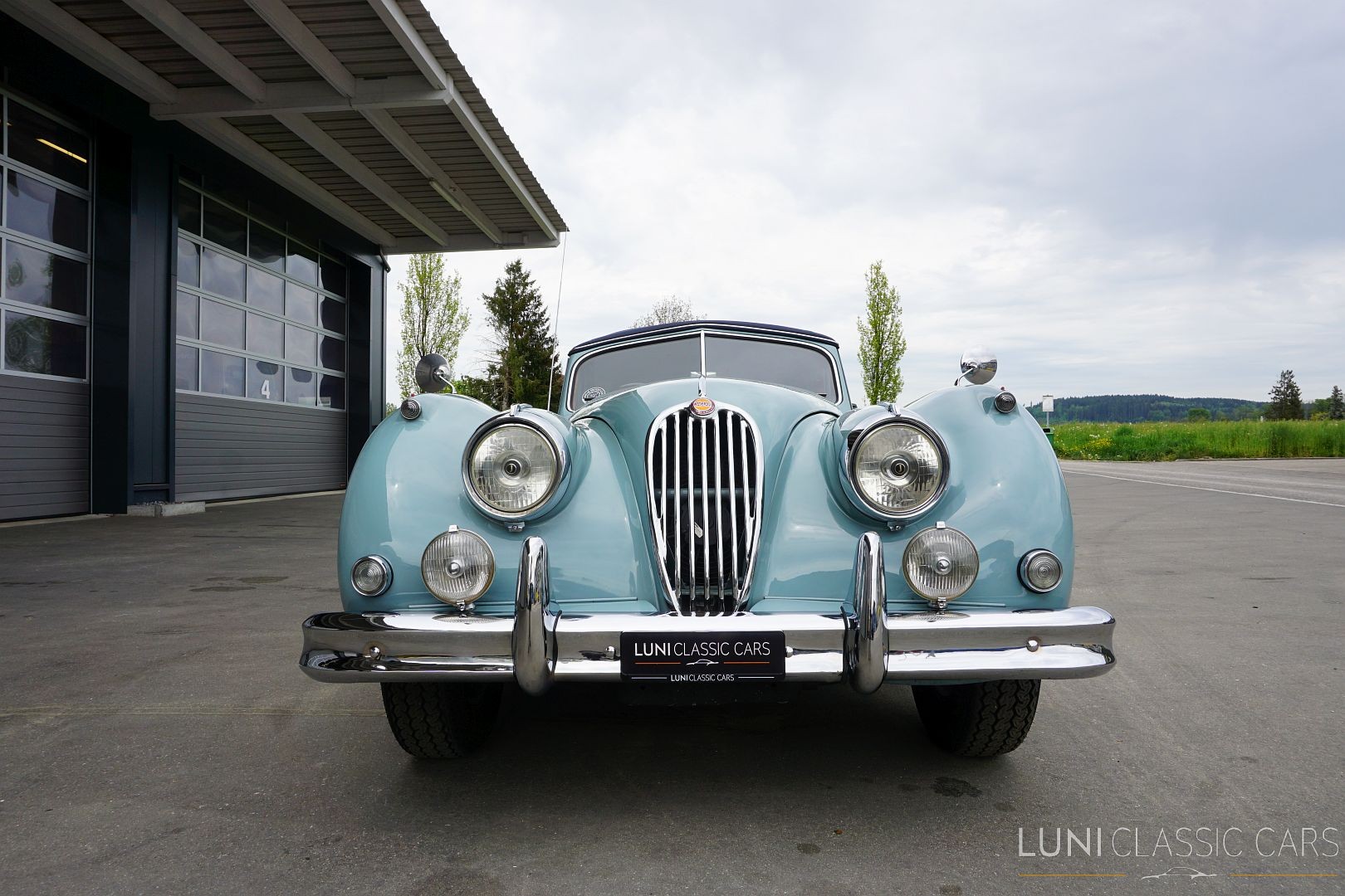 JAGUAR XK140 Drophead Coupé-image-3