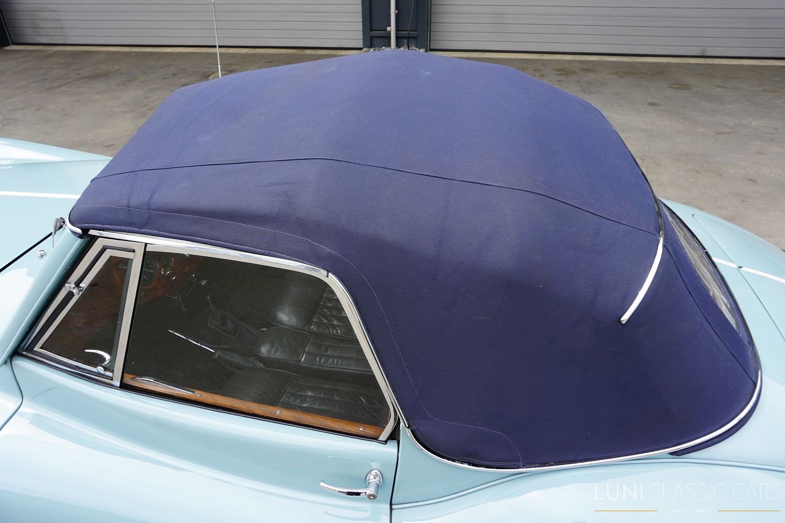JAGUAR XK140 Drophead Coupé-image-7