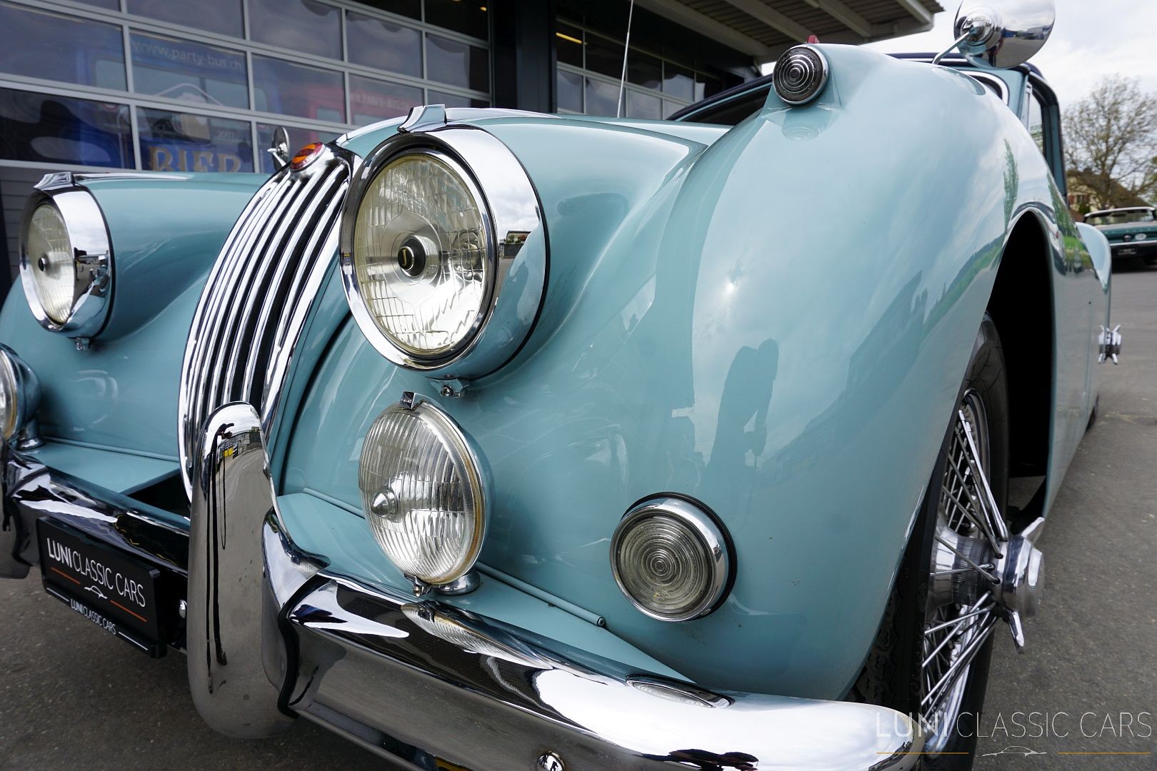JAGUAR XK140 Drophead Coupé-image-4