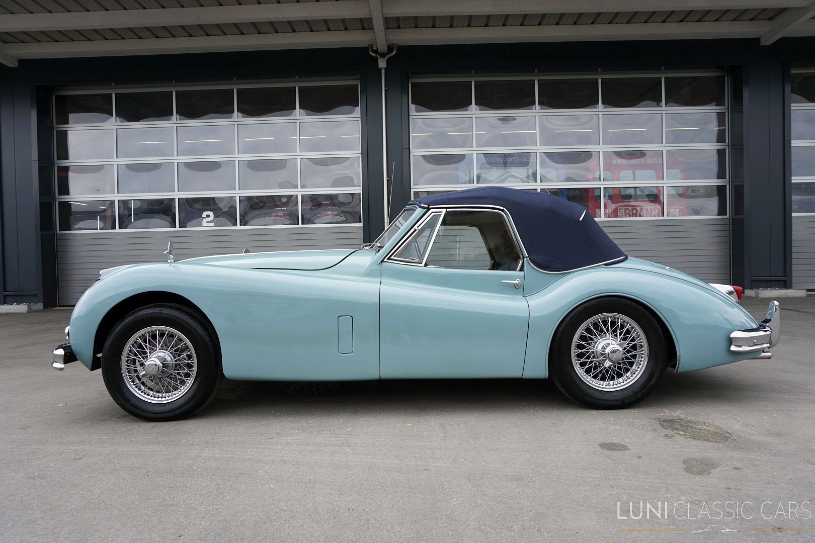 JAGUAR XK140 Drophead Coupé-image-1