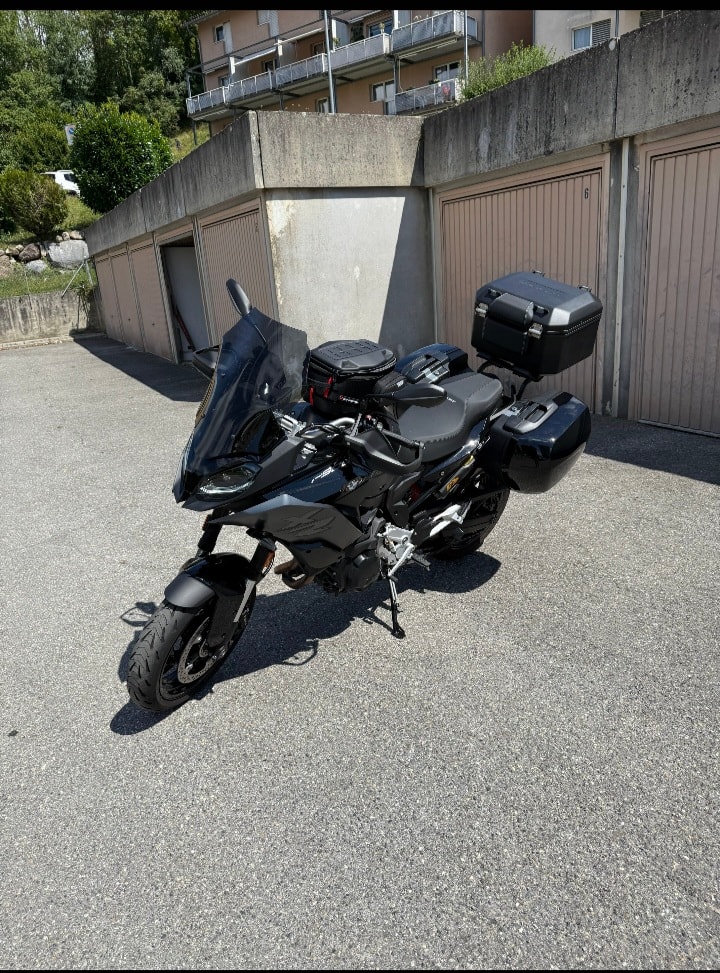 BMW F 900 XR ABS-image-2