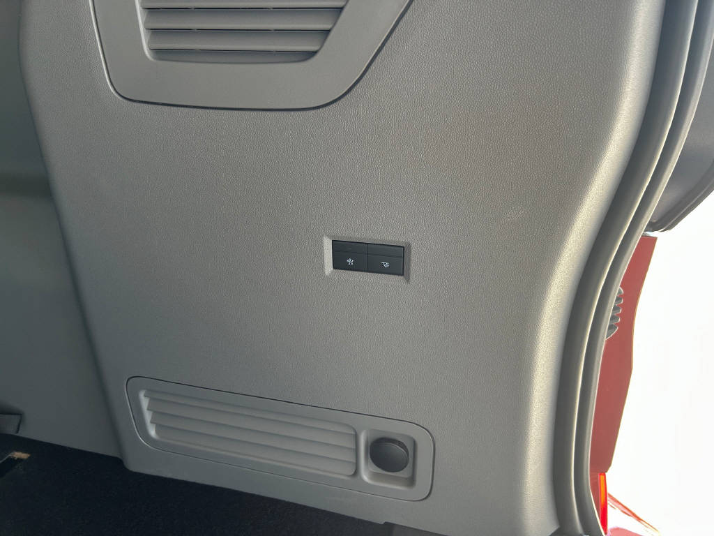 FORD Transit Custom Kombi 340 L1 2.5 Duratec 233 Limited PHEV-image-5